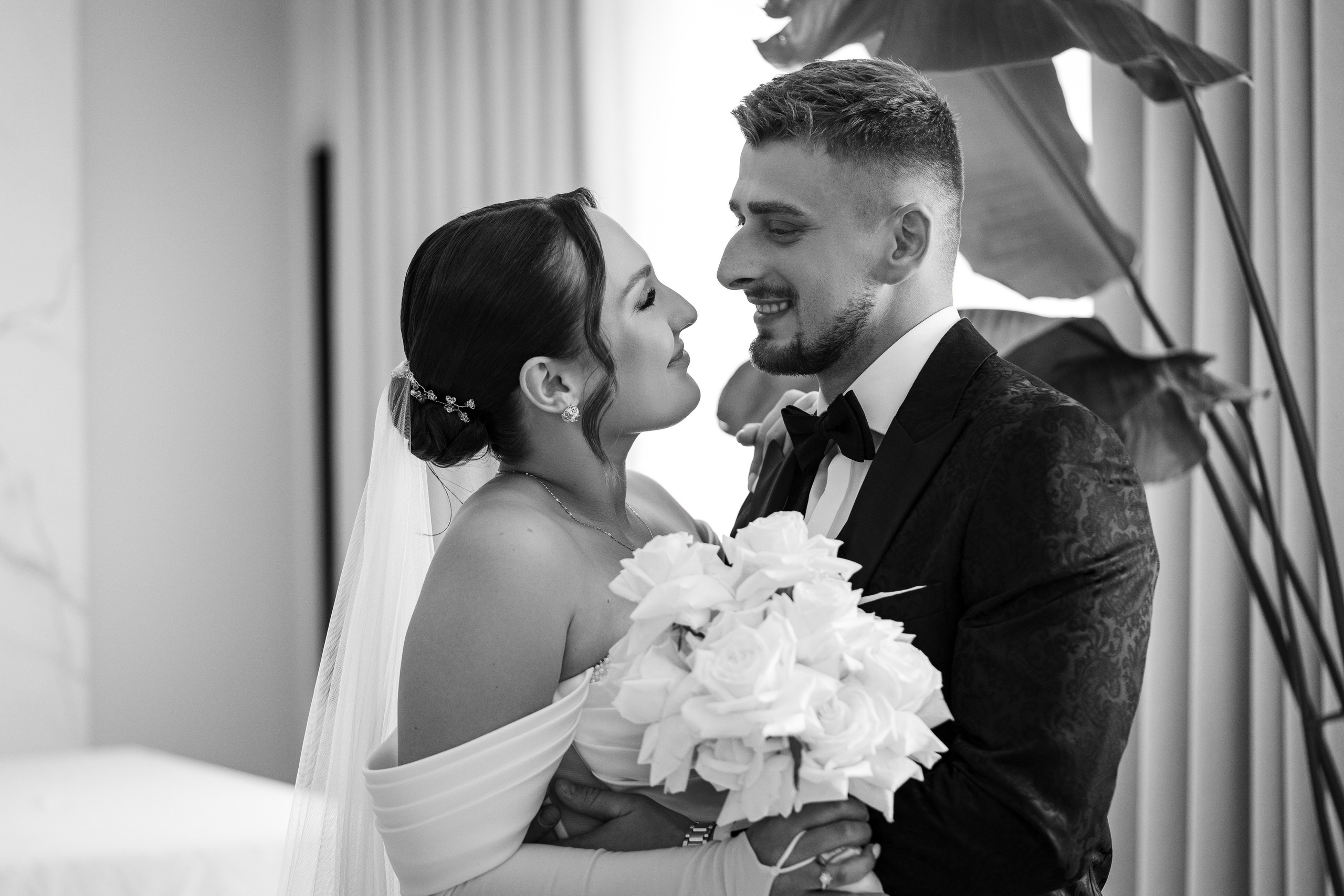 E&N: Zamek w Rzucewie. SL Wedding Photo — Editorial, Elegant & Timeless Wedding Photography in Poland and Across Europe