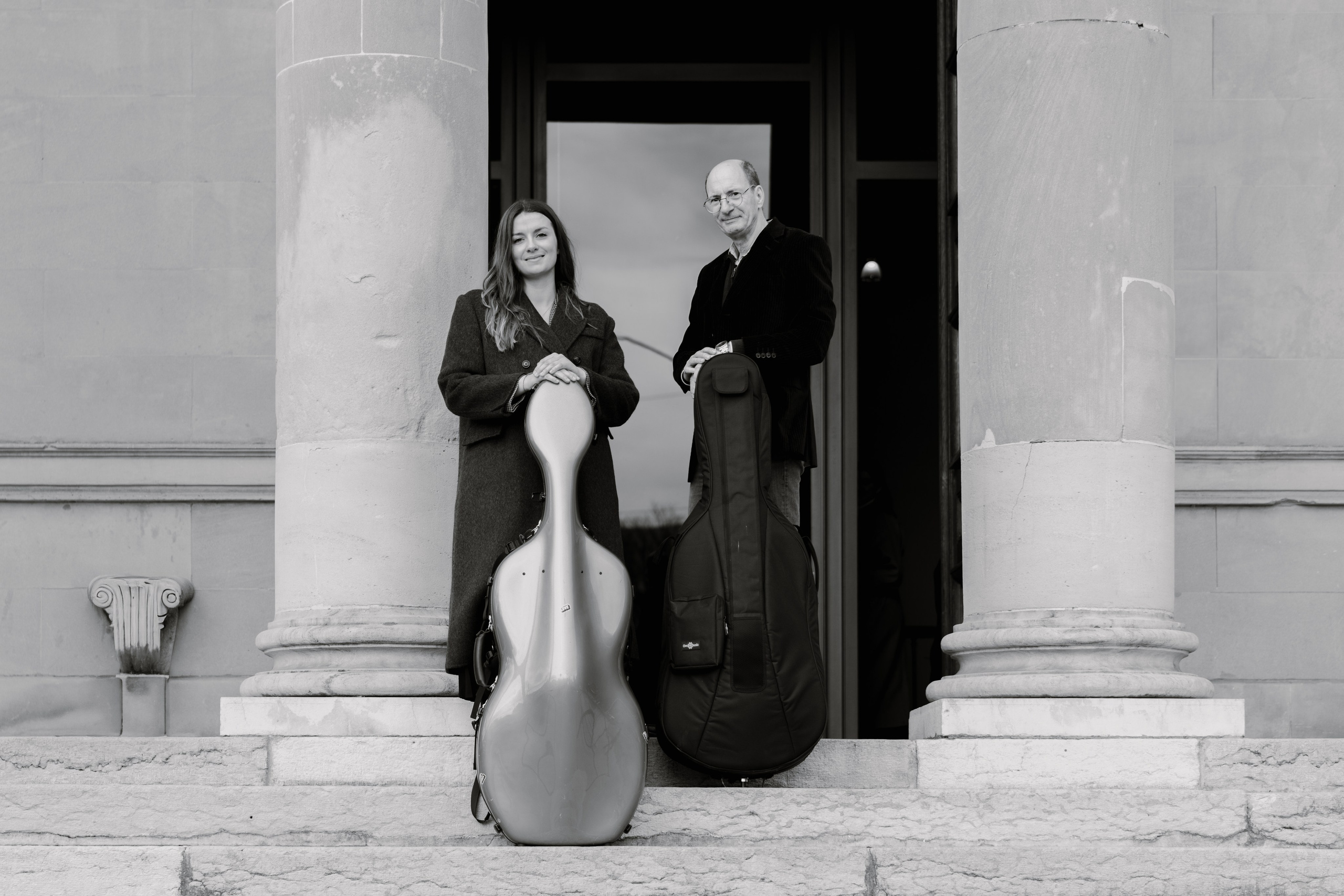Portraits artistiques de violoncellistes à Genève | Raymond et Victoria | Eugenia Andres. Photographe à Genève - Eugenia Andres