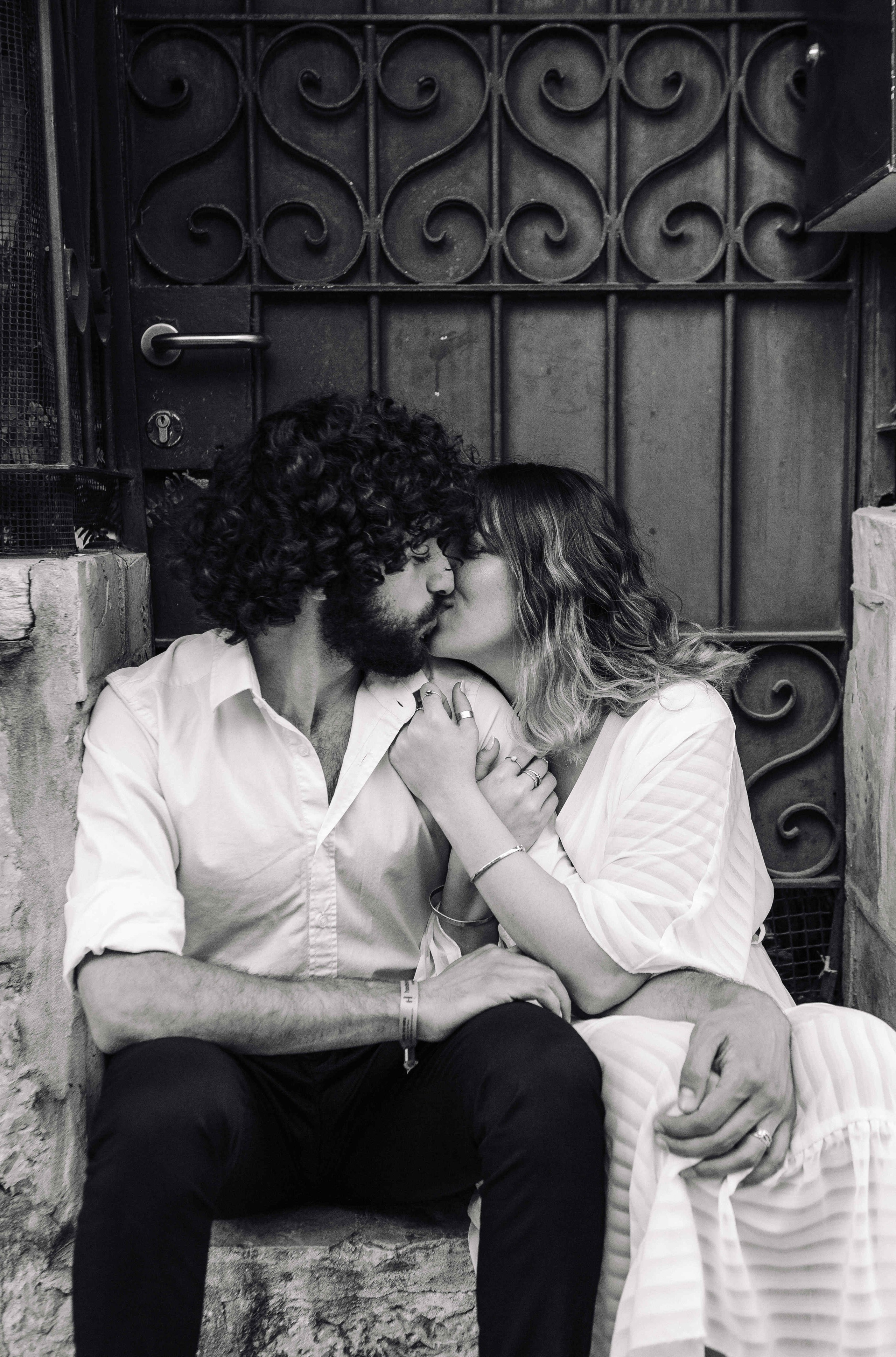 WINE AND LOVERS. PHOTOGRAPHER IN ISRAEL