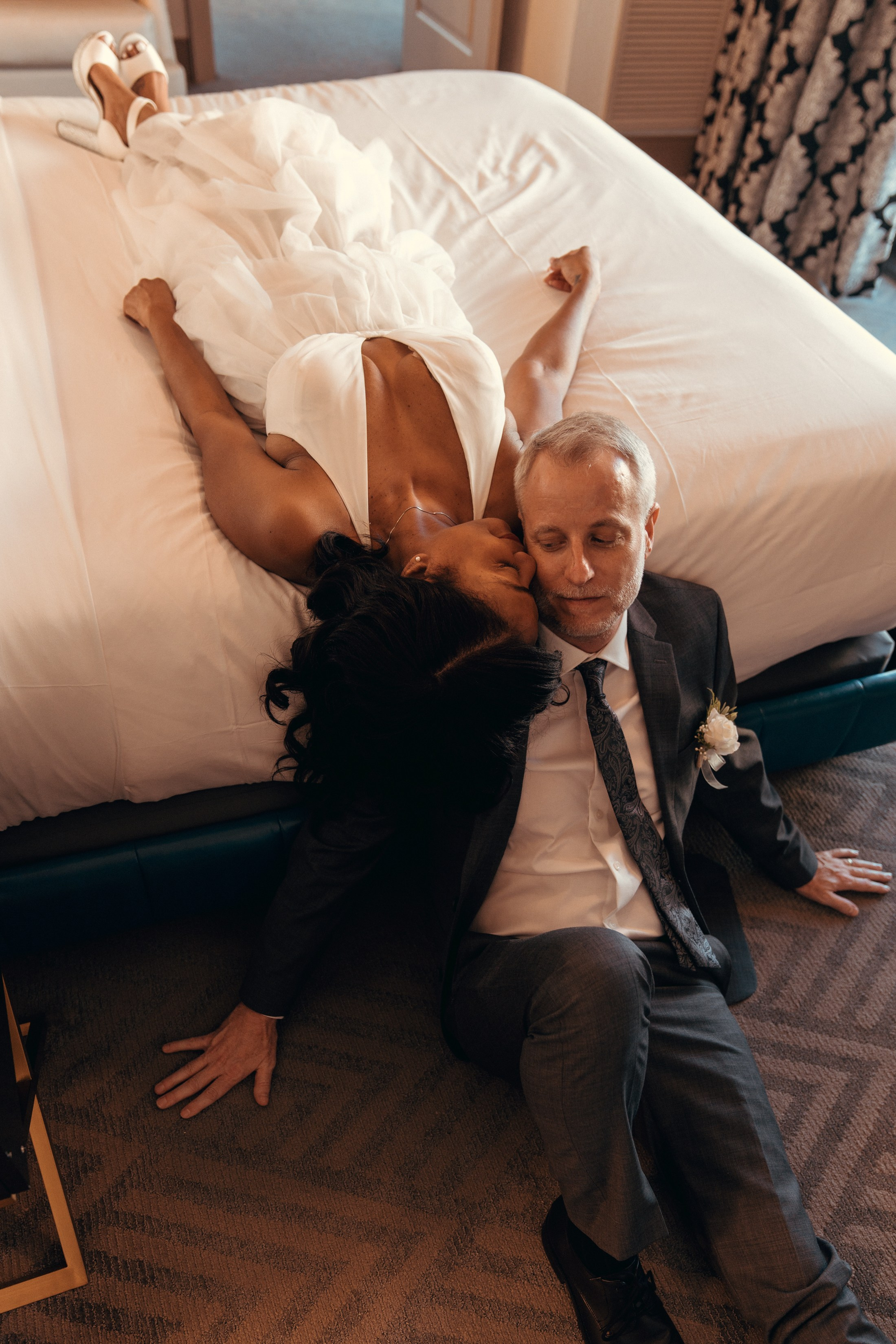 Chestity&Adam. Wedding & elopement photographer Viktoriya Kravtsov. Las Vegas
