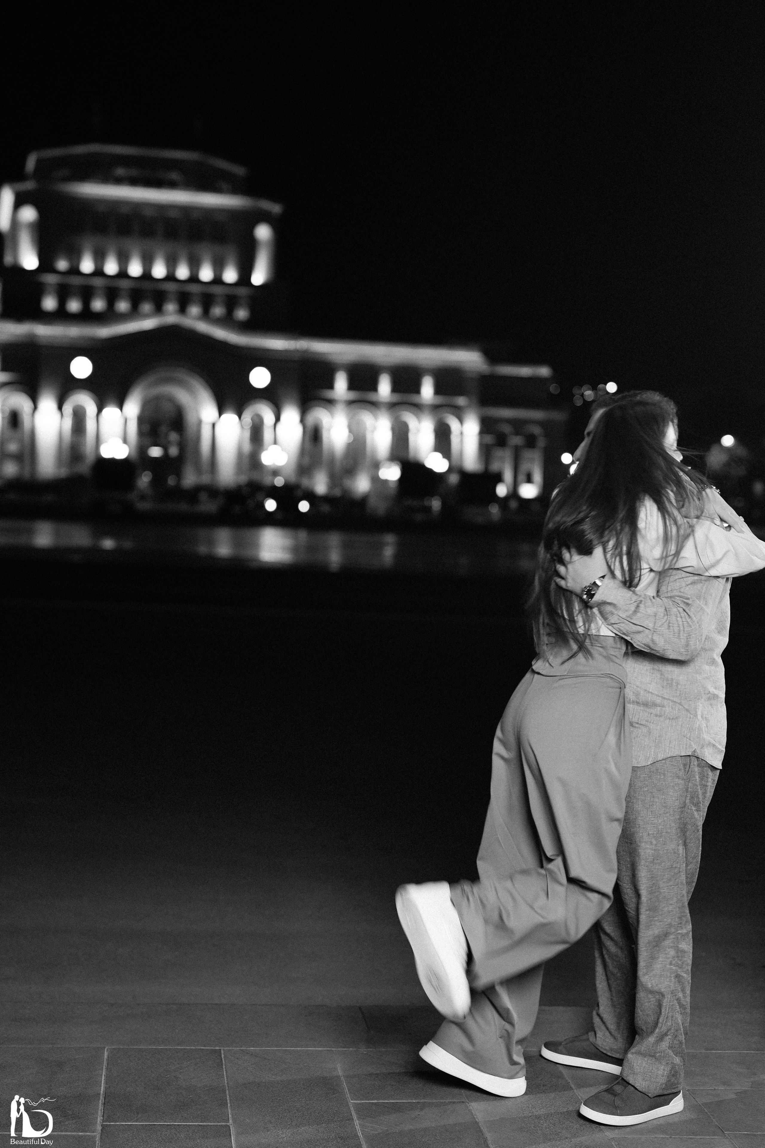 SHOOT NIGHT CITY. Weeding photographer Martun