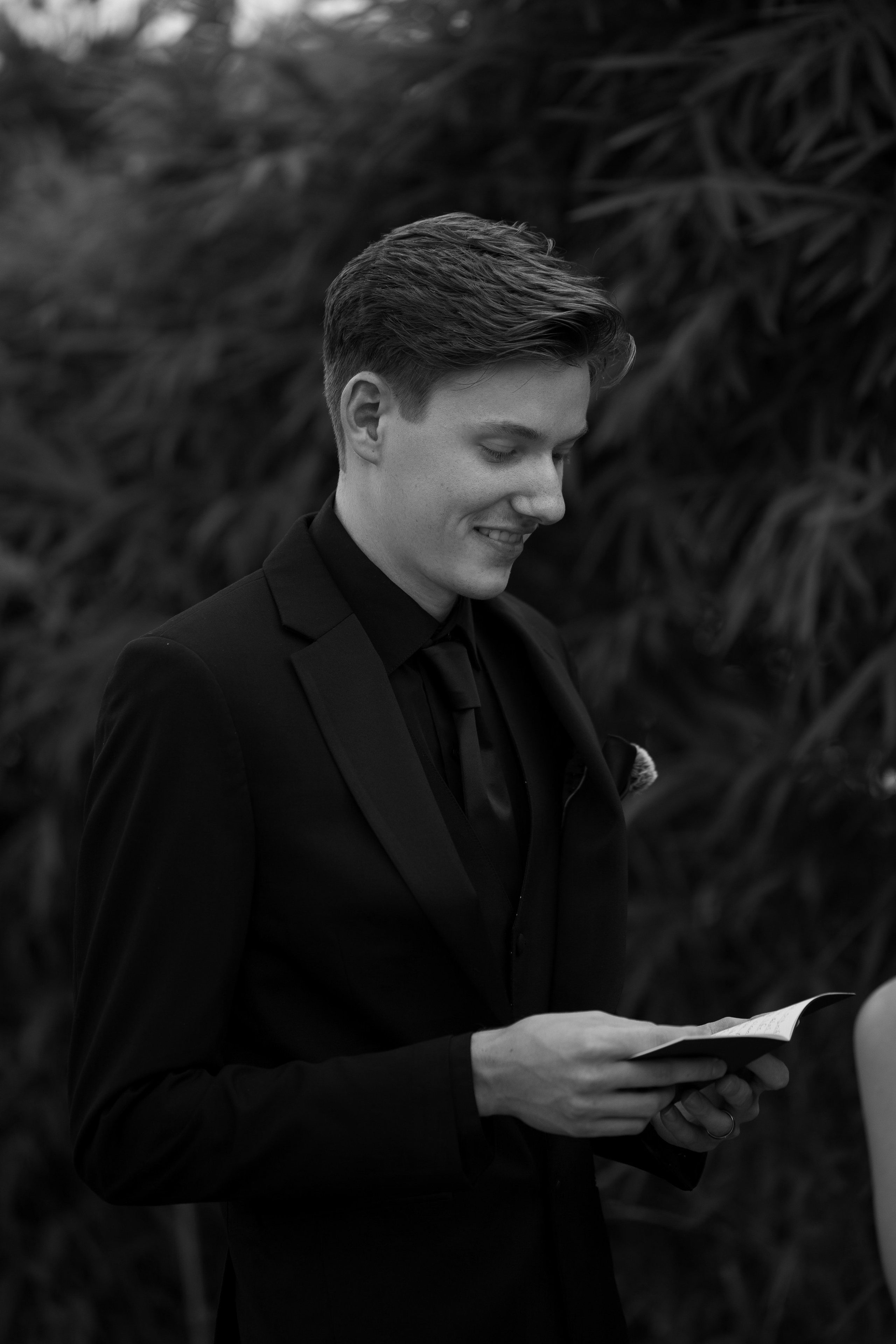 Alexsa and Robert. Ever After Farm Peach. Photographer Anastasia Nagibina