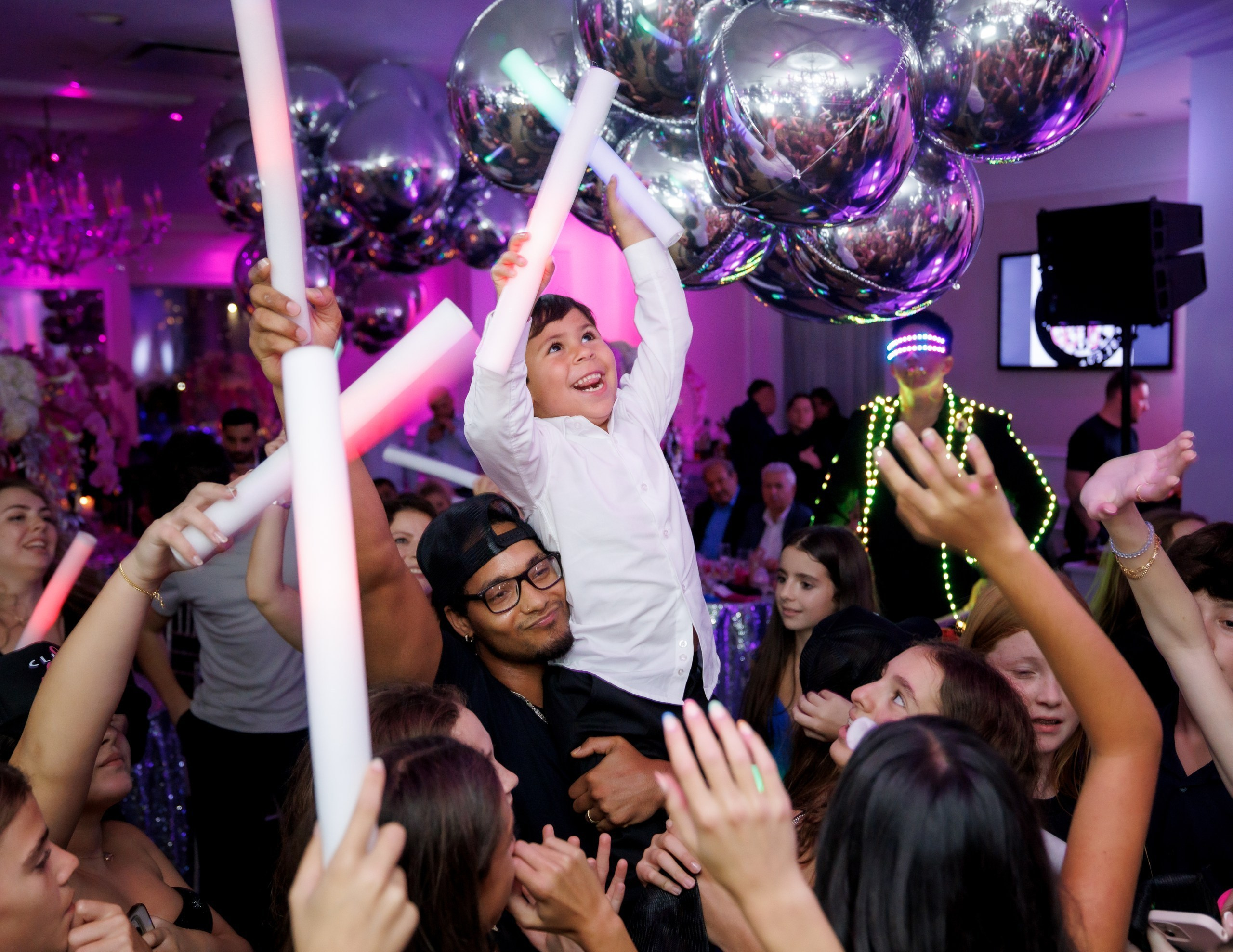 Bat & Bar Mitzvah Galleries. Mazal Tov Studio