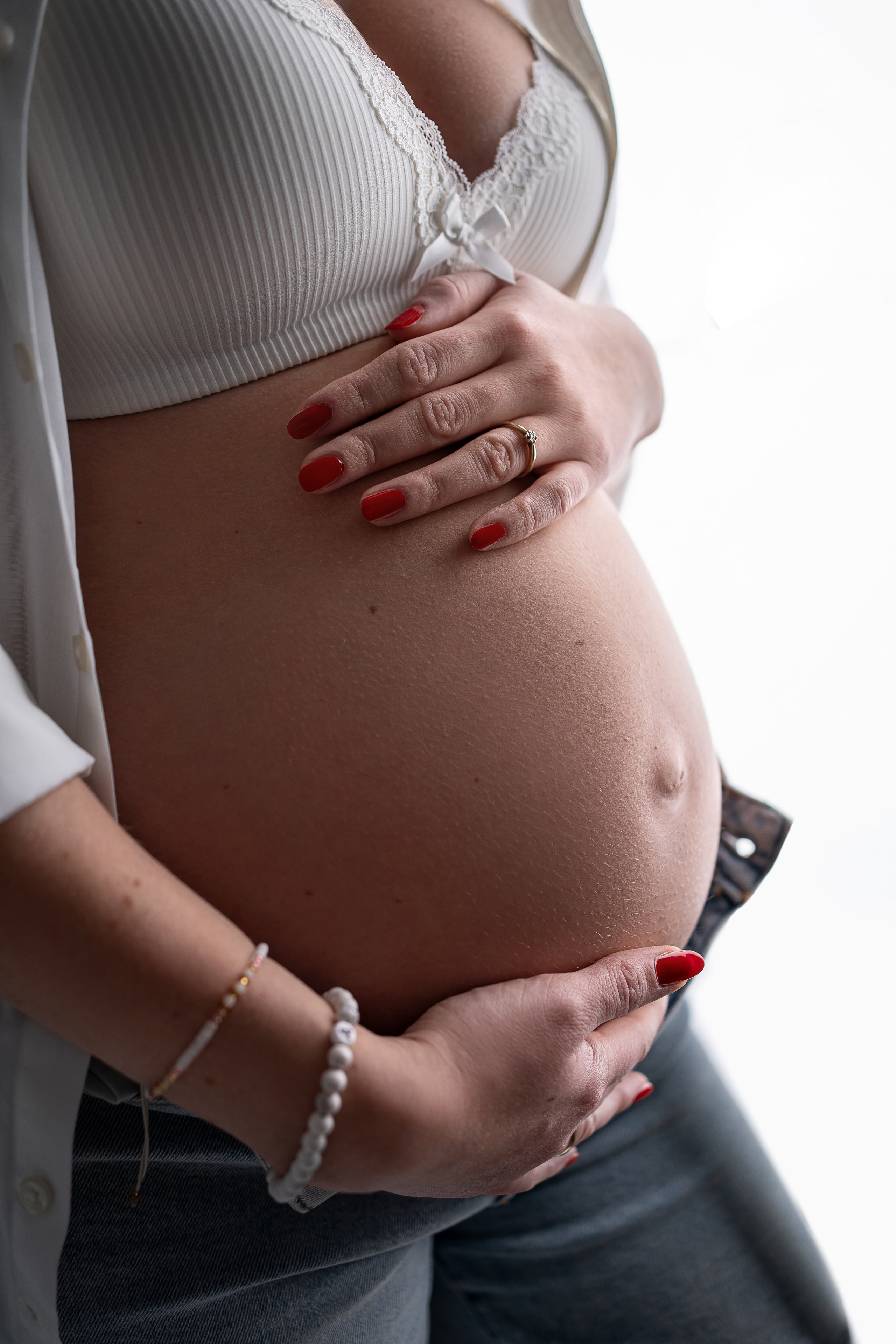 Babybauchshooting in Berlin – Elegant & Natürlich