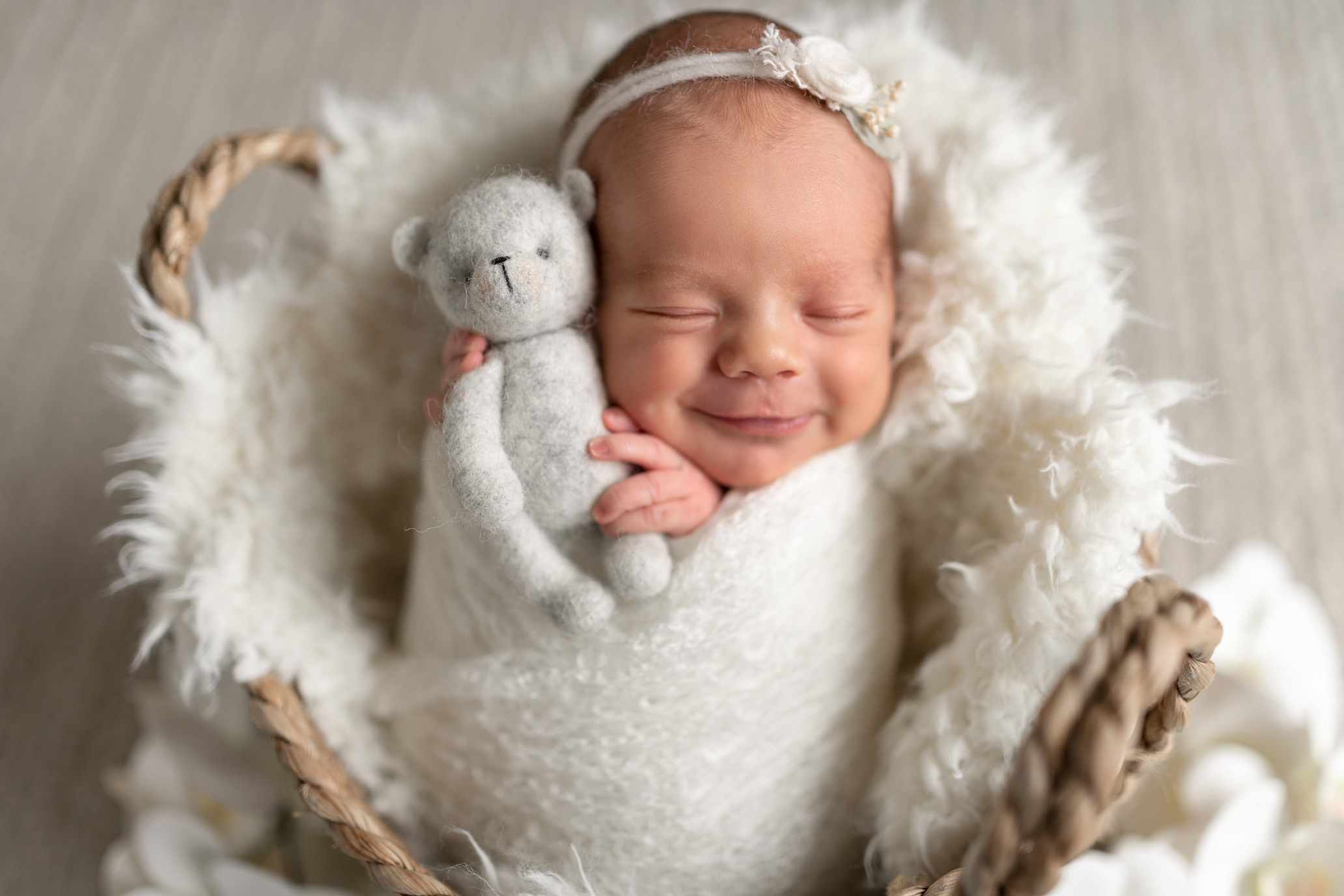 ניו בורן. צילומי הריון, ניו בורן, גיל שנה בראשון לציון -Jenya Rosso Photography