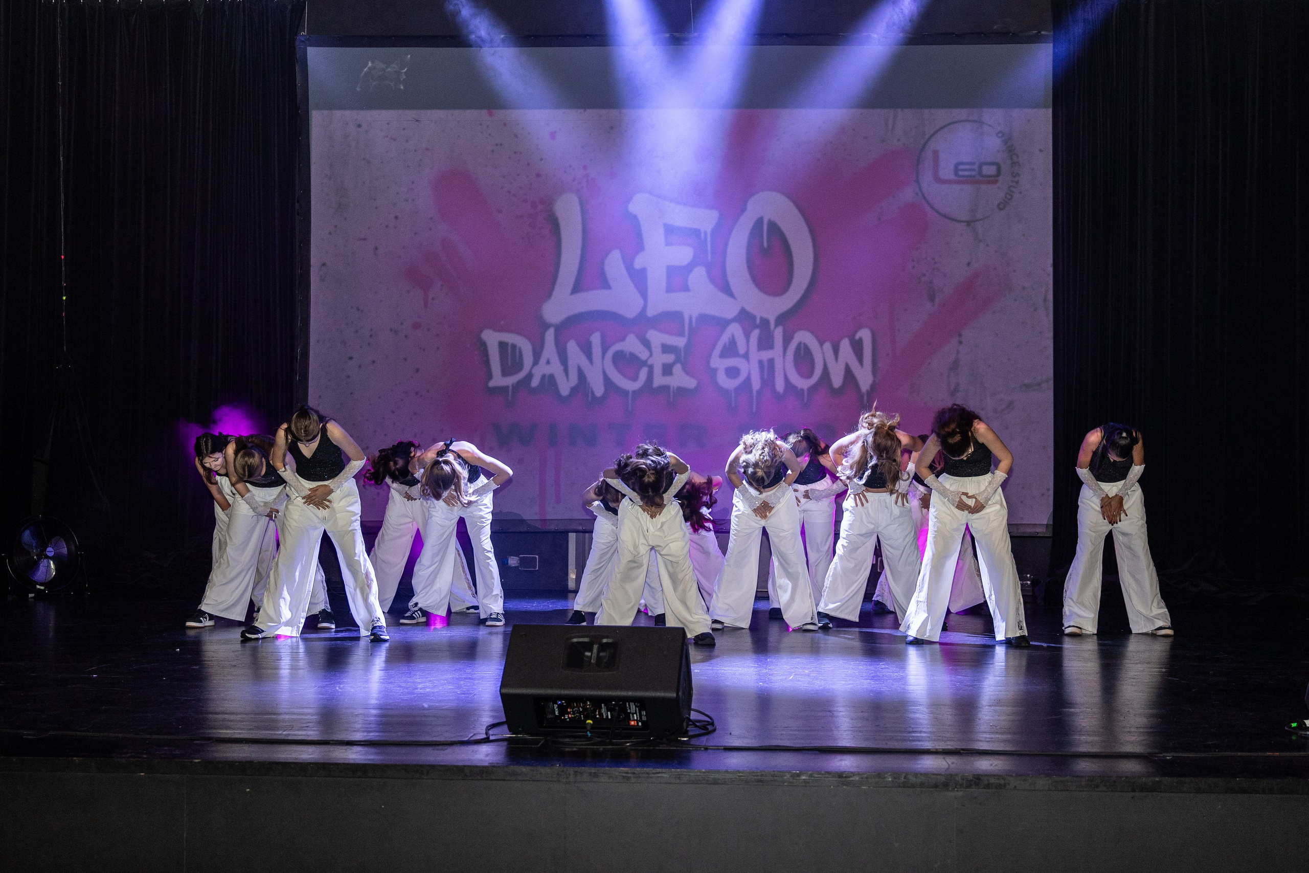 LEO DANCE SHOW WINTER 2025. Семейный и детский фотограф в Варшаве Мила Бобровская