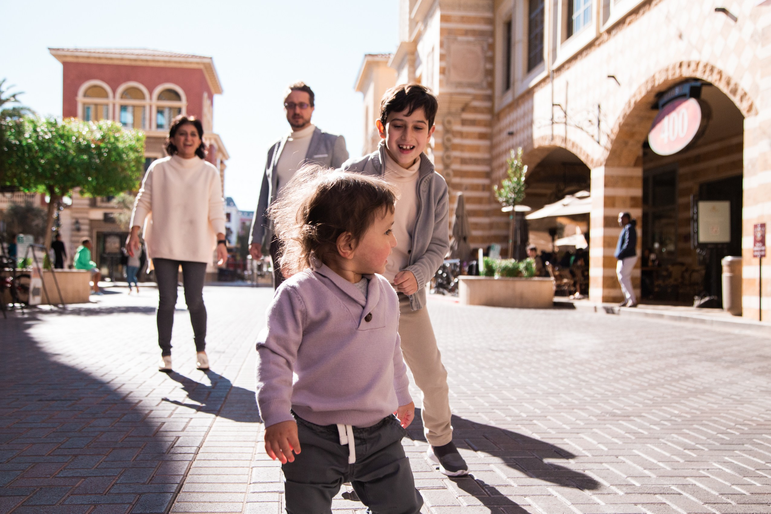 Tereza, Artem, David & Daniel. Wedding & elopement photographer Viktoriya Kravtsov. Las Vegas