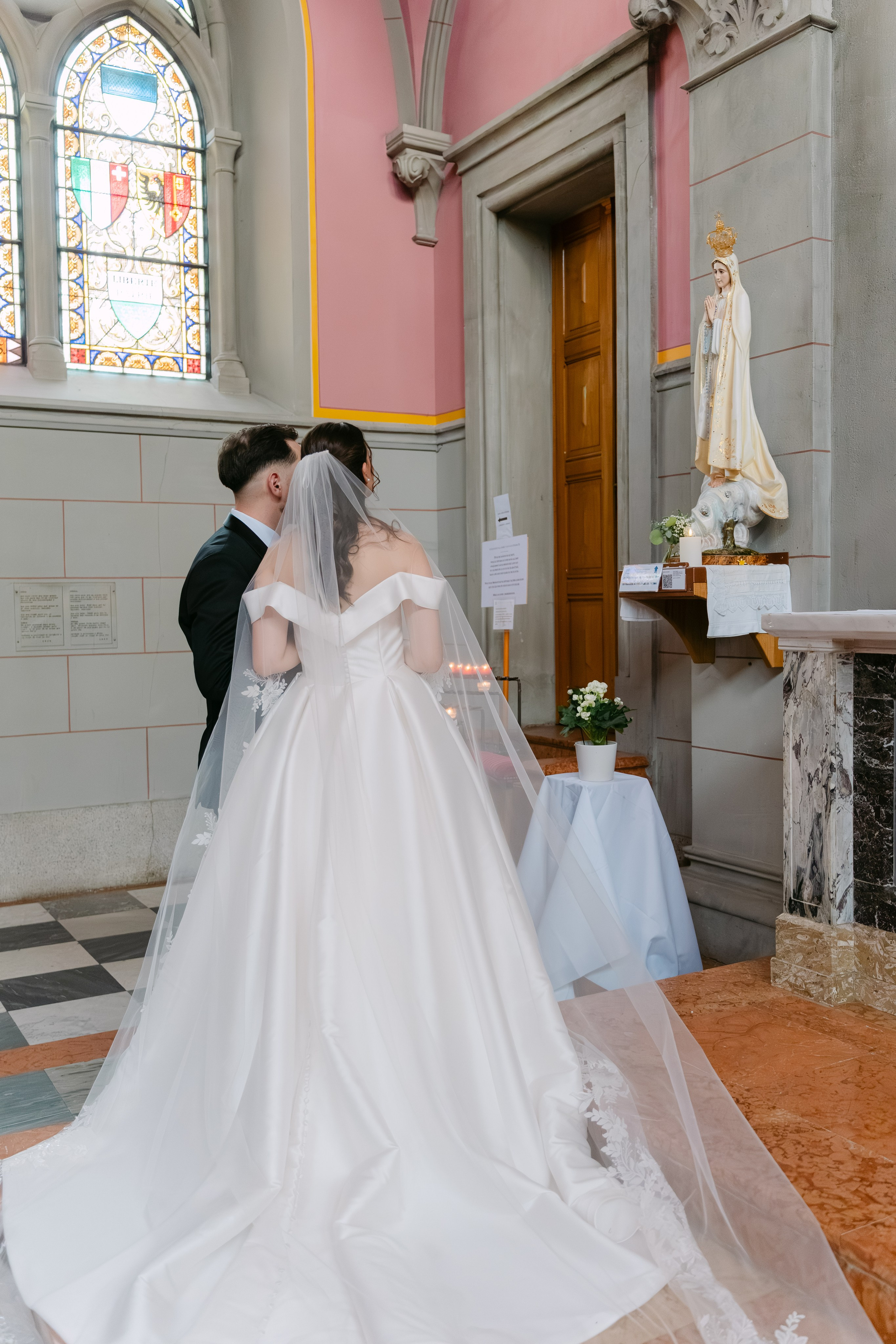 Casamento Isabel & Freskim em La Chaux-de-Fonds e Neuchâtel, Suiça. Fotógrafo de casamentos e destination wedding no Porto, Portugal — Davi Valente | Lisboa, Douro, Roma e Lago de Como