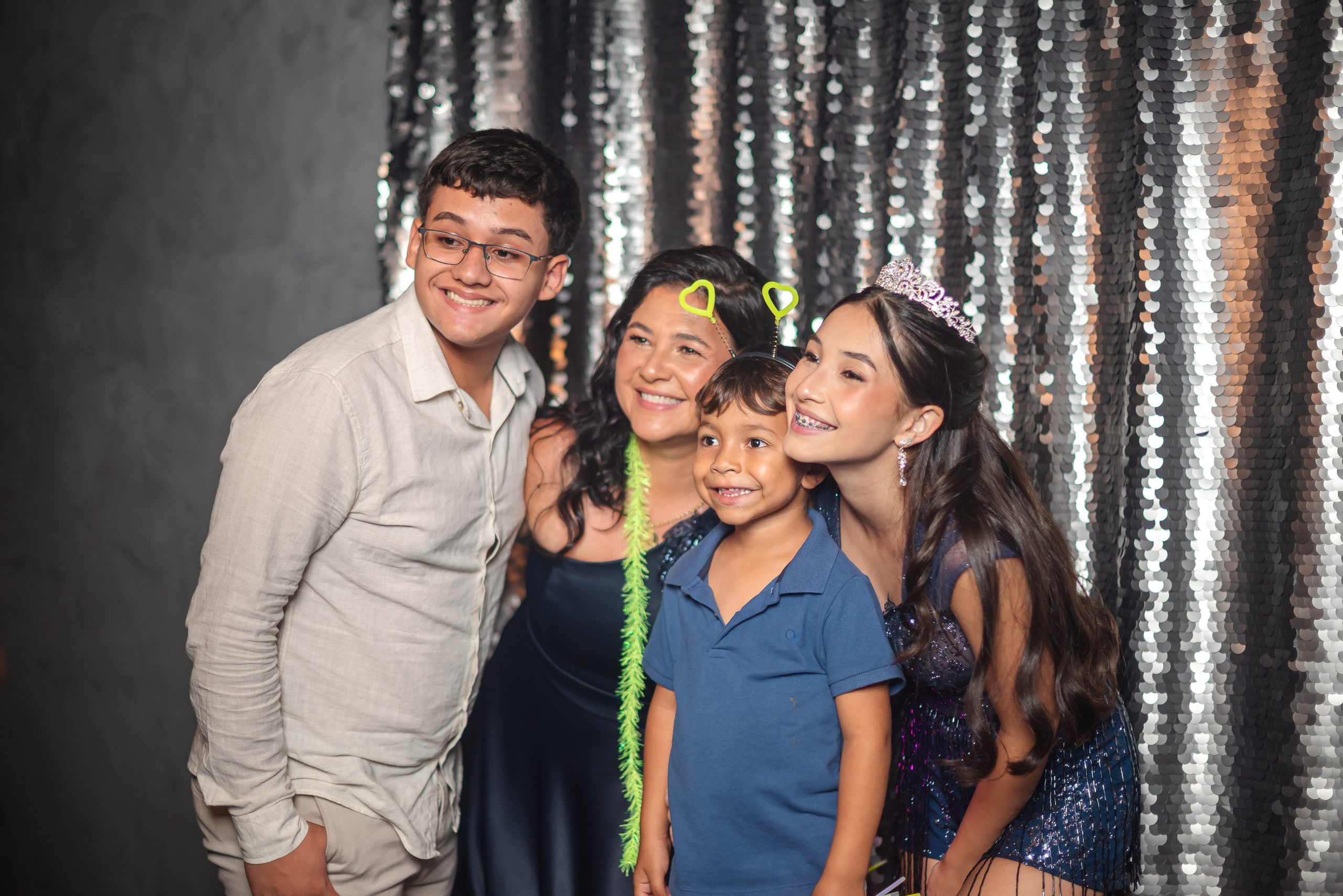 Betina 15 anos. Quem somos