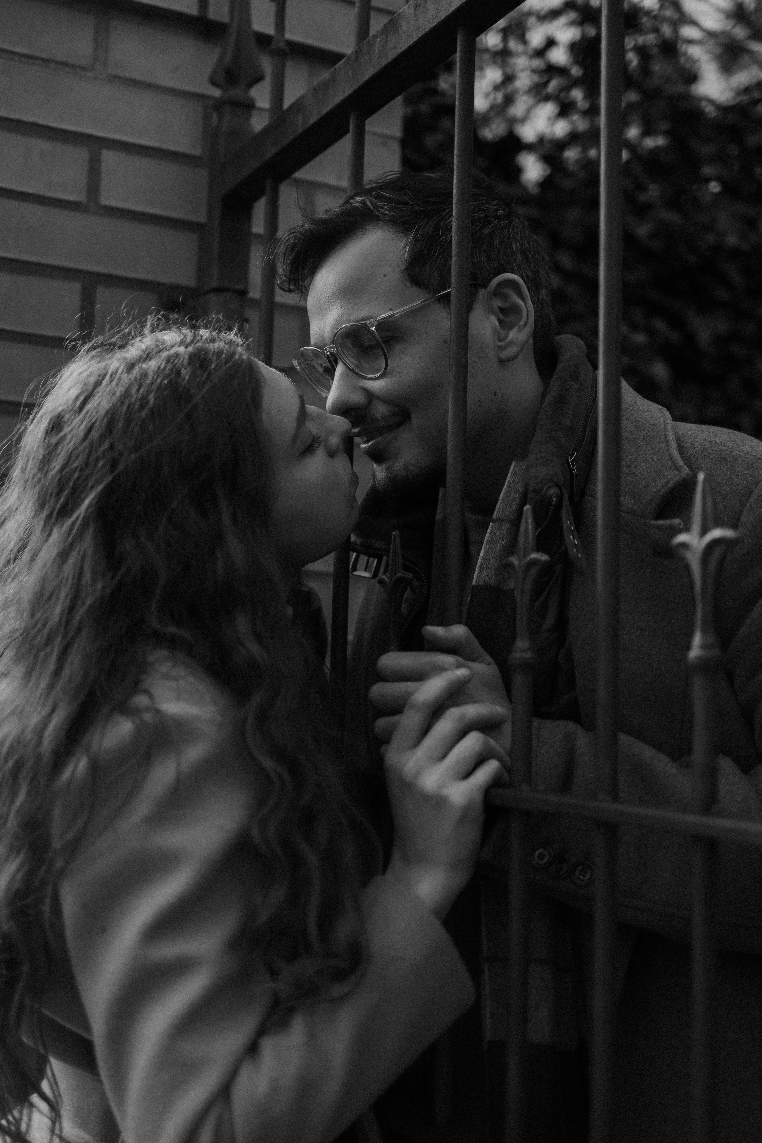 Love Story in Leipzig Park. Emotional&Cinematic Couple Photoshoot by Kristina Kozheltsova. Kristina Kozheltsova- Soulful Portrait&Lifestyle&Love Story Photographer in Leipzig, Germany