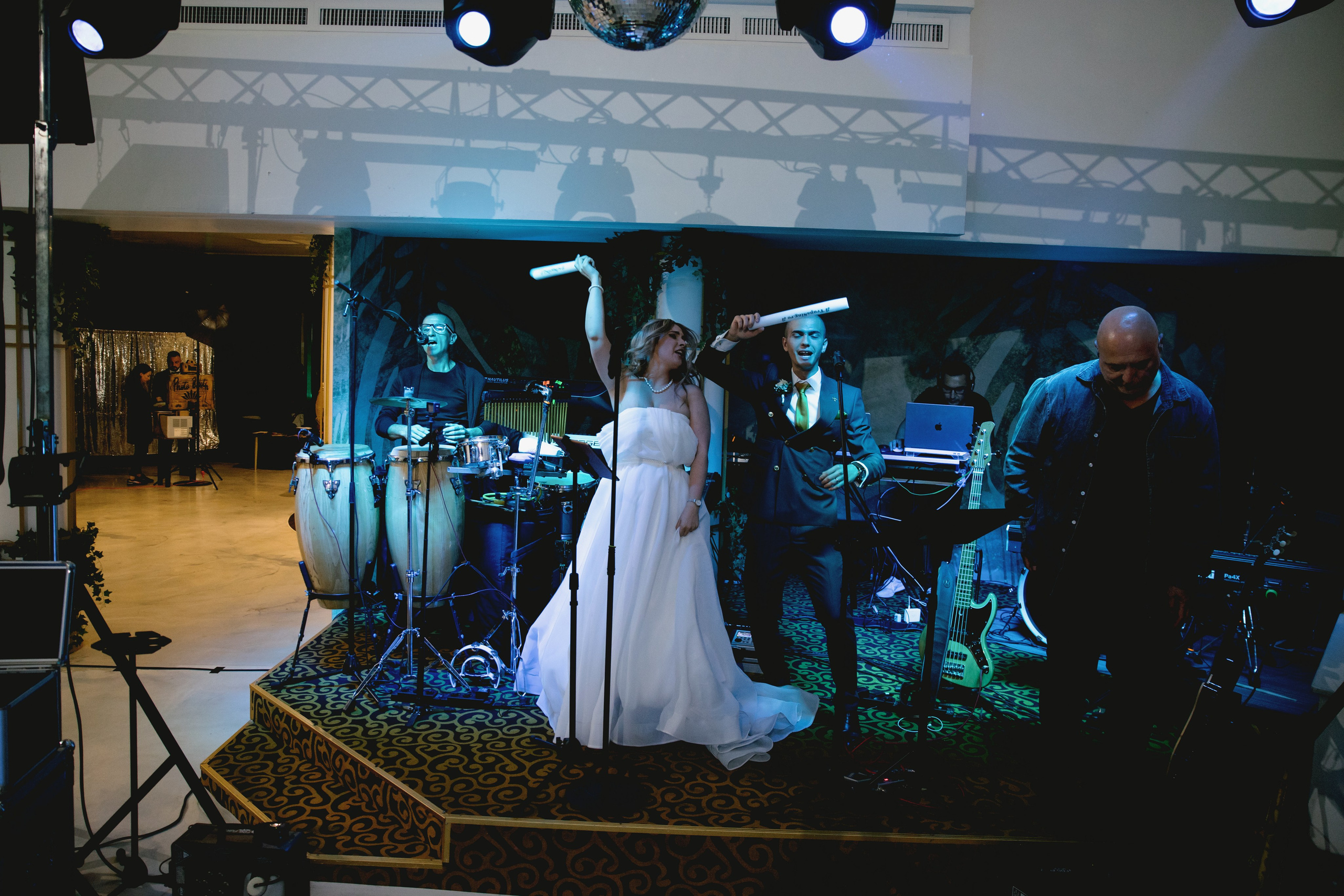 Bianca & Mihnea Pitesti. MDimaFotoStudio. Fotograf de nuntă, evenimente private și de familie