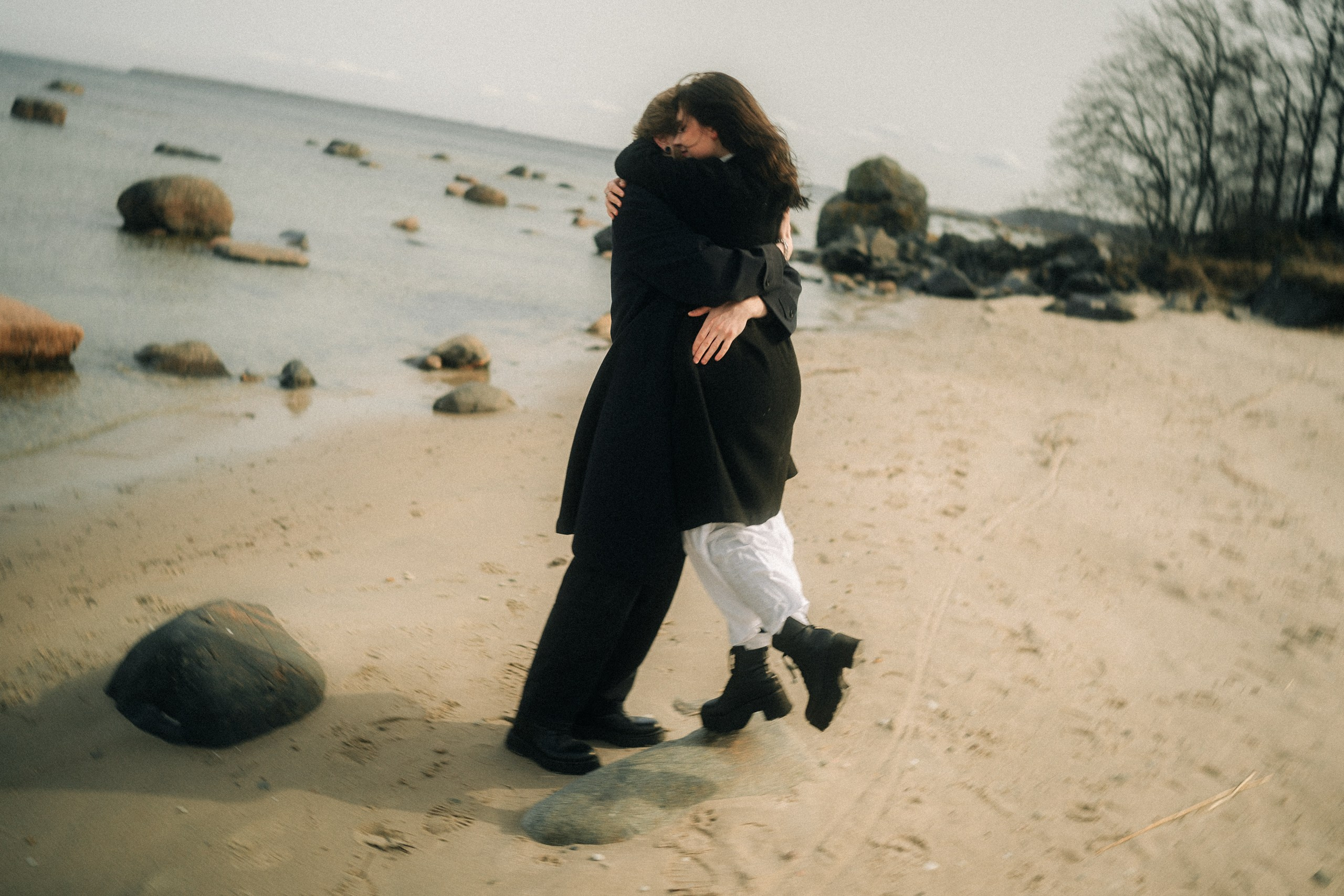 In Anticipation of Summer. Couple and Family Photographer in Tallinn, Sasha Kaloshin