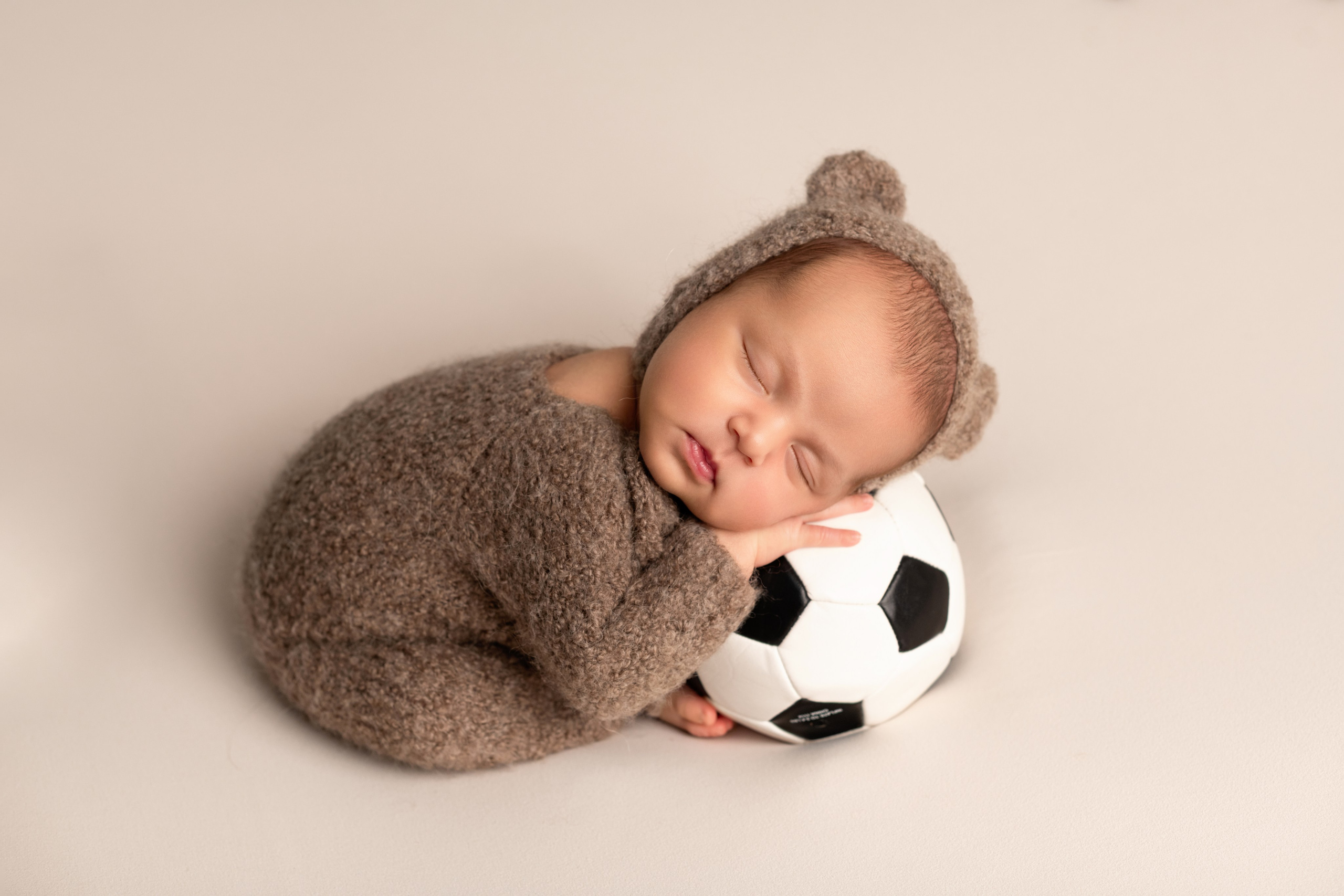 Newborn. Newborn photographer Sacramento