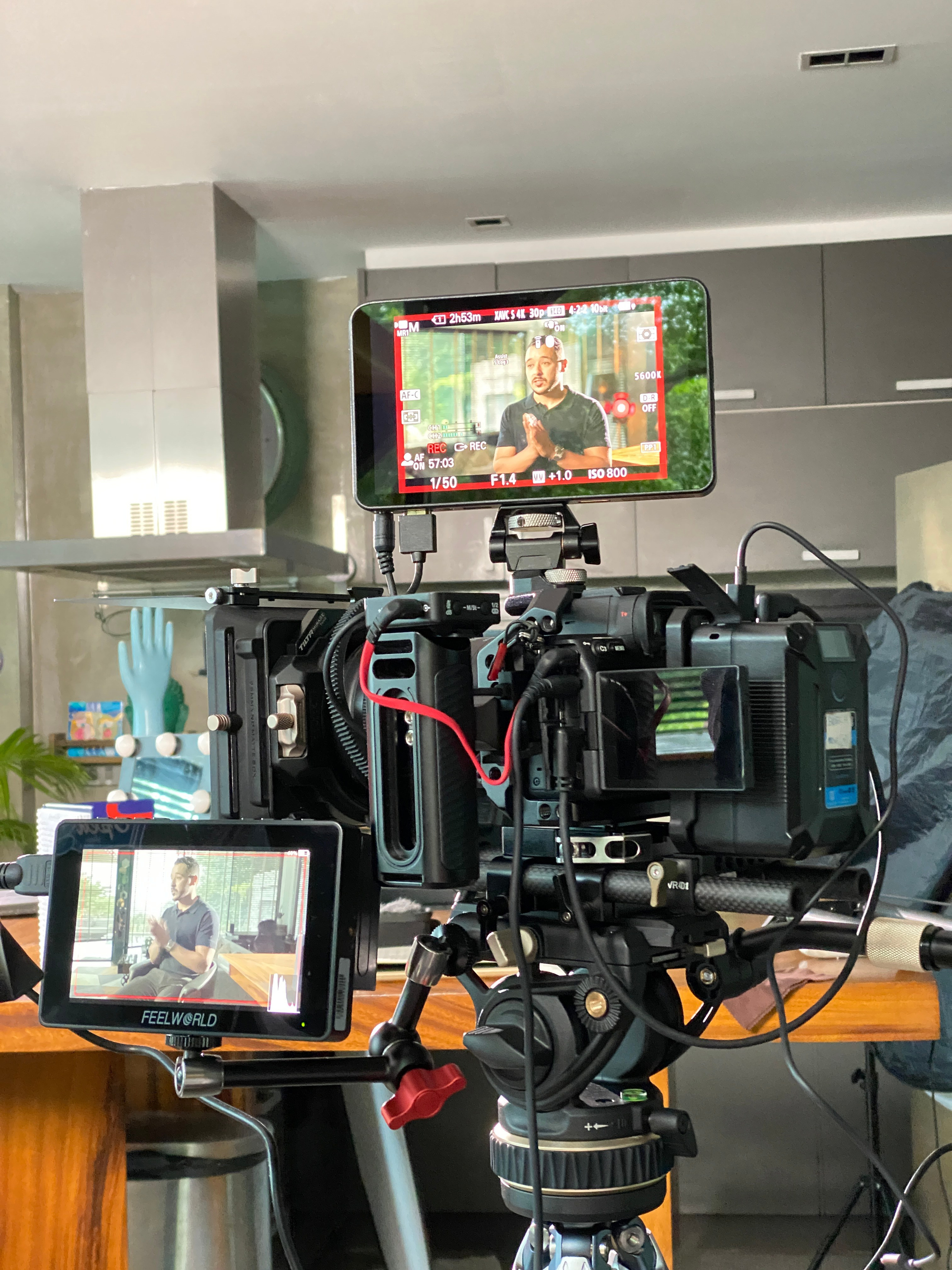 Предложения. Брахим — фотограф