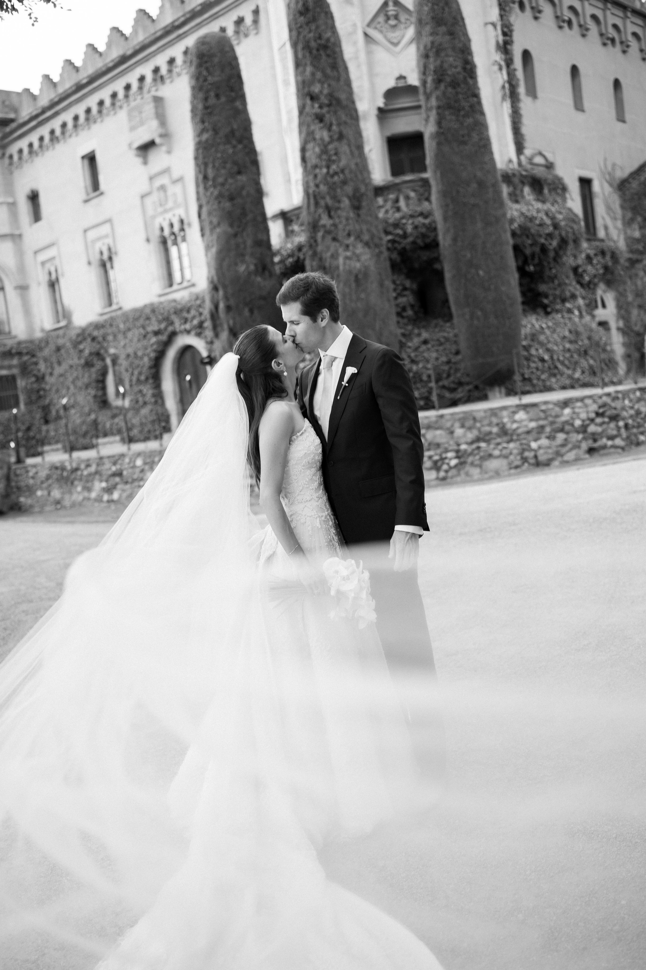 Dominique & Thais. Wedding photographer in Spain