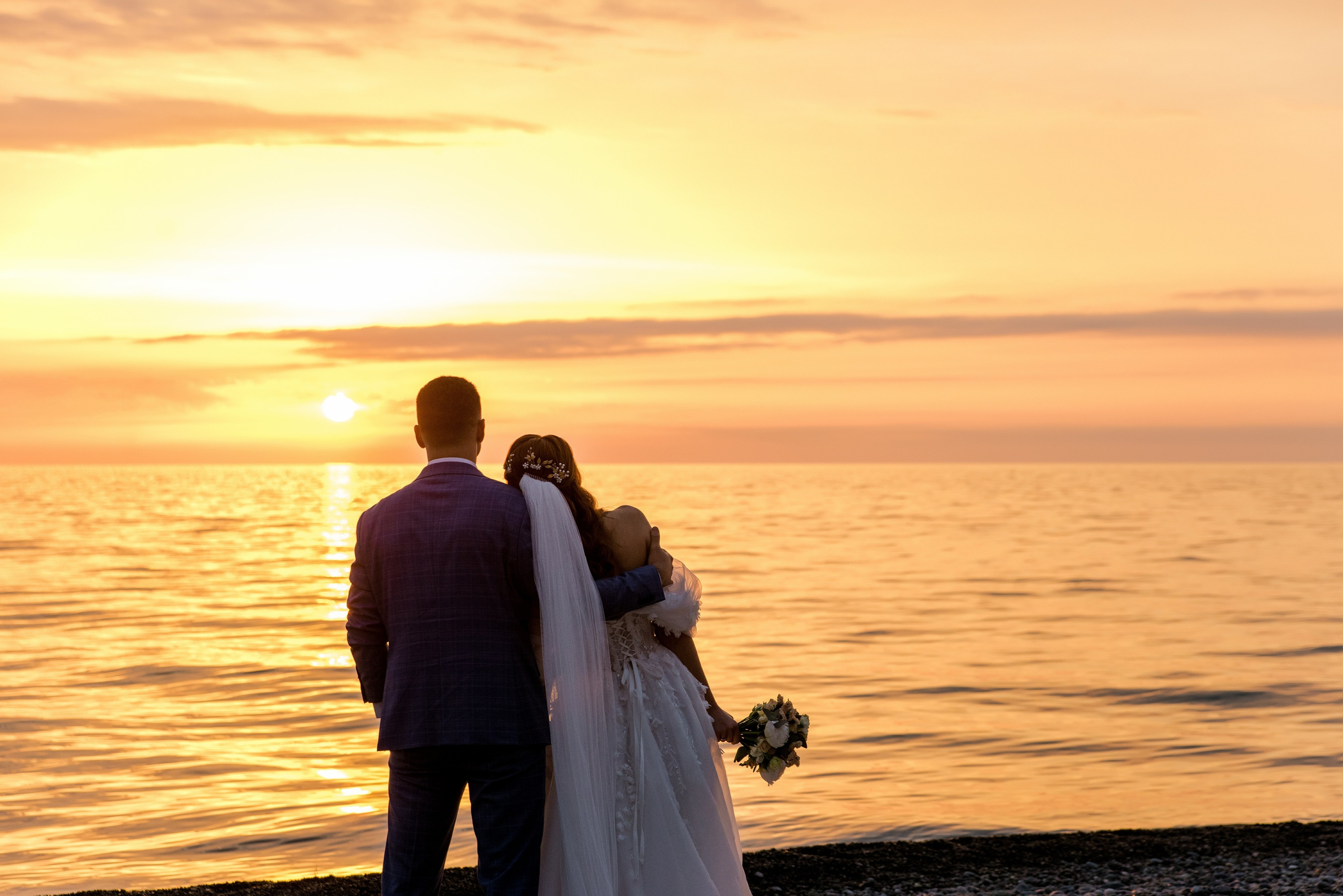 Свадьба на море в Батуми. Свадебные фотографы в Грузии, Армении. Макс Коваленко и Лара Татосян. Свадебный видеограф