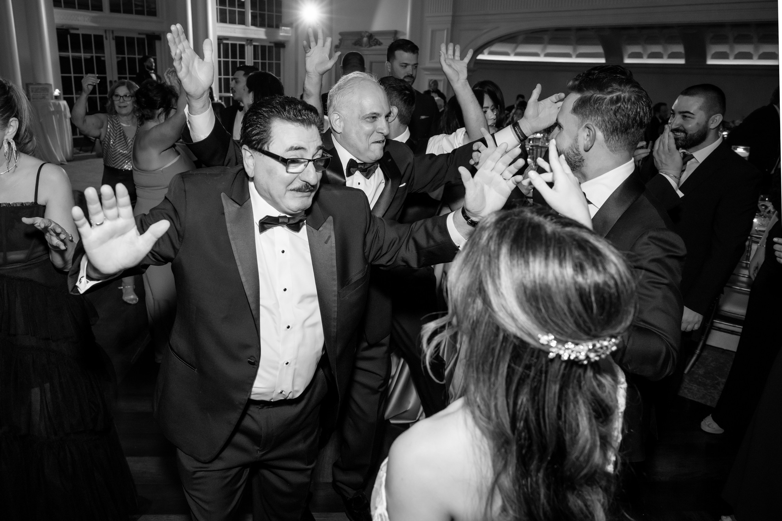 Arianeh & Michael, Park Chateau. Wedding Photo & Video