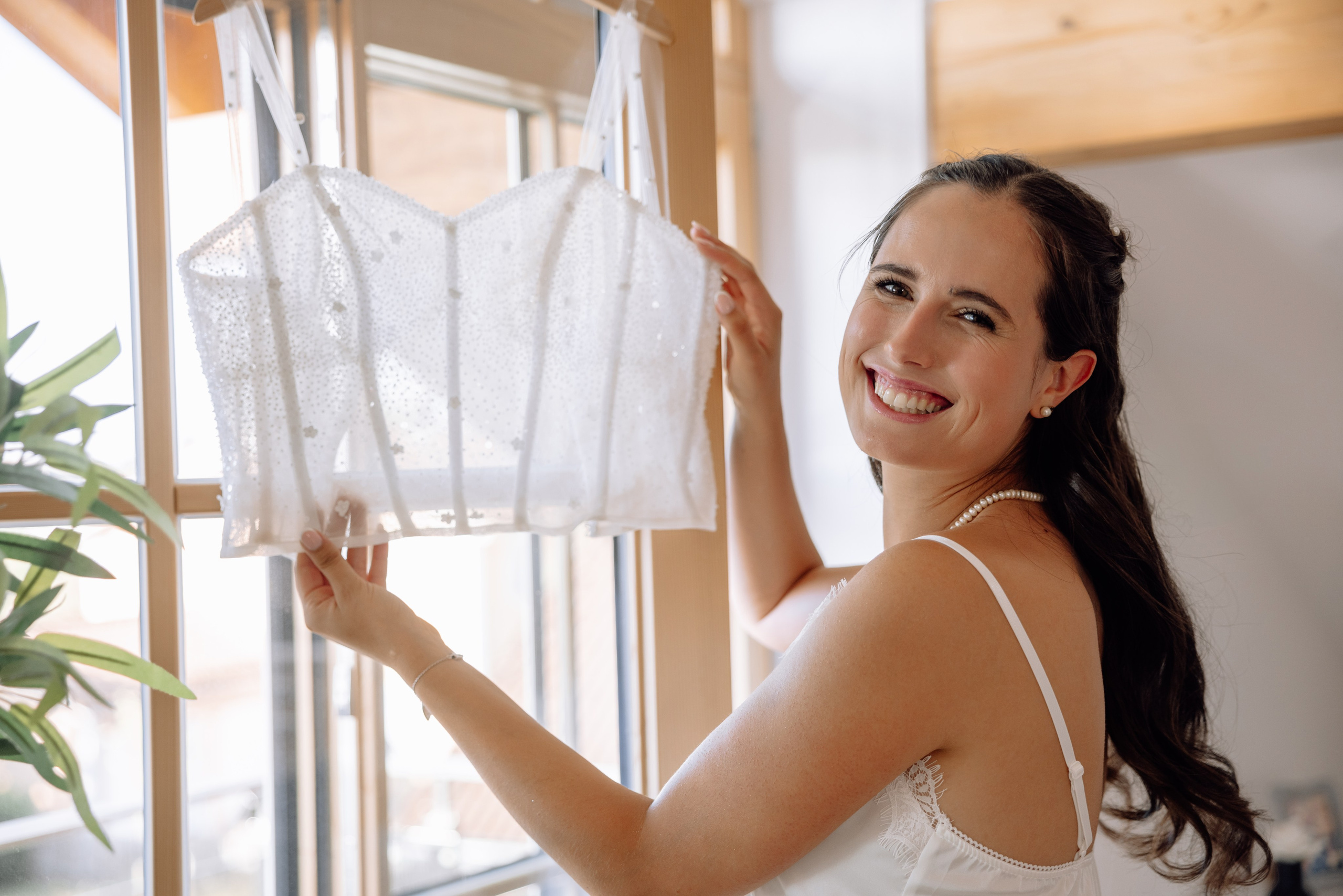 Hanna & Jonas – Getting Ready. Hochzeitsfotografin München & Bayern | Tanja Mauke Fotografie