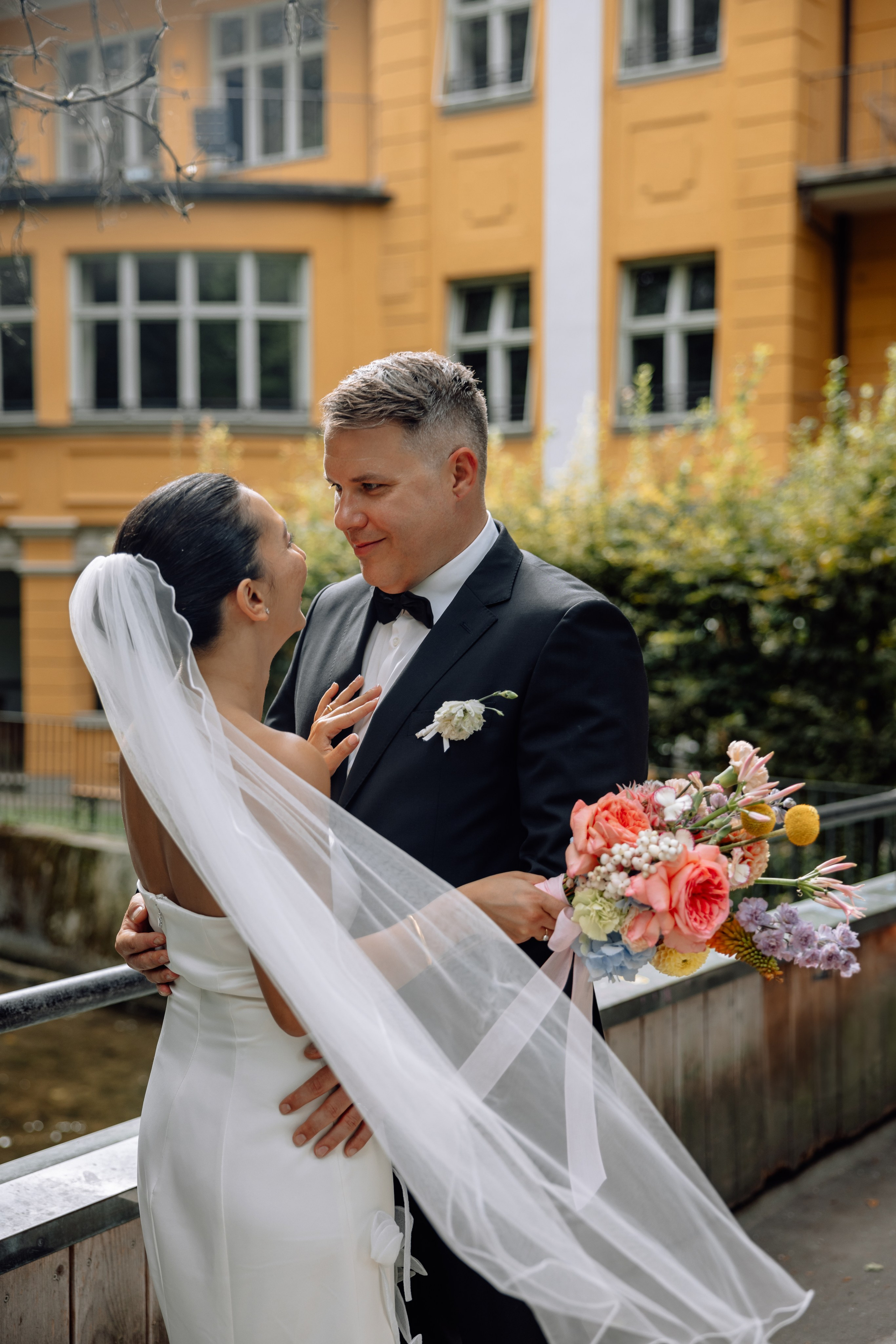 Hochzeit im Standesamt Mandlstraße München | Mauke Fotografie