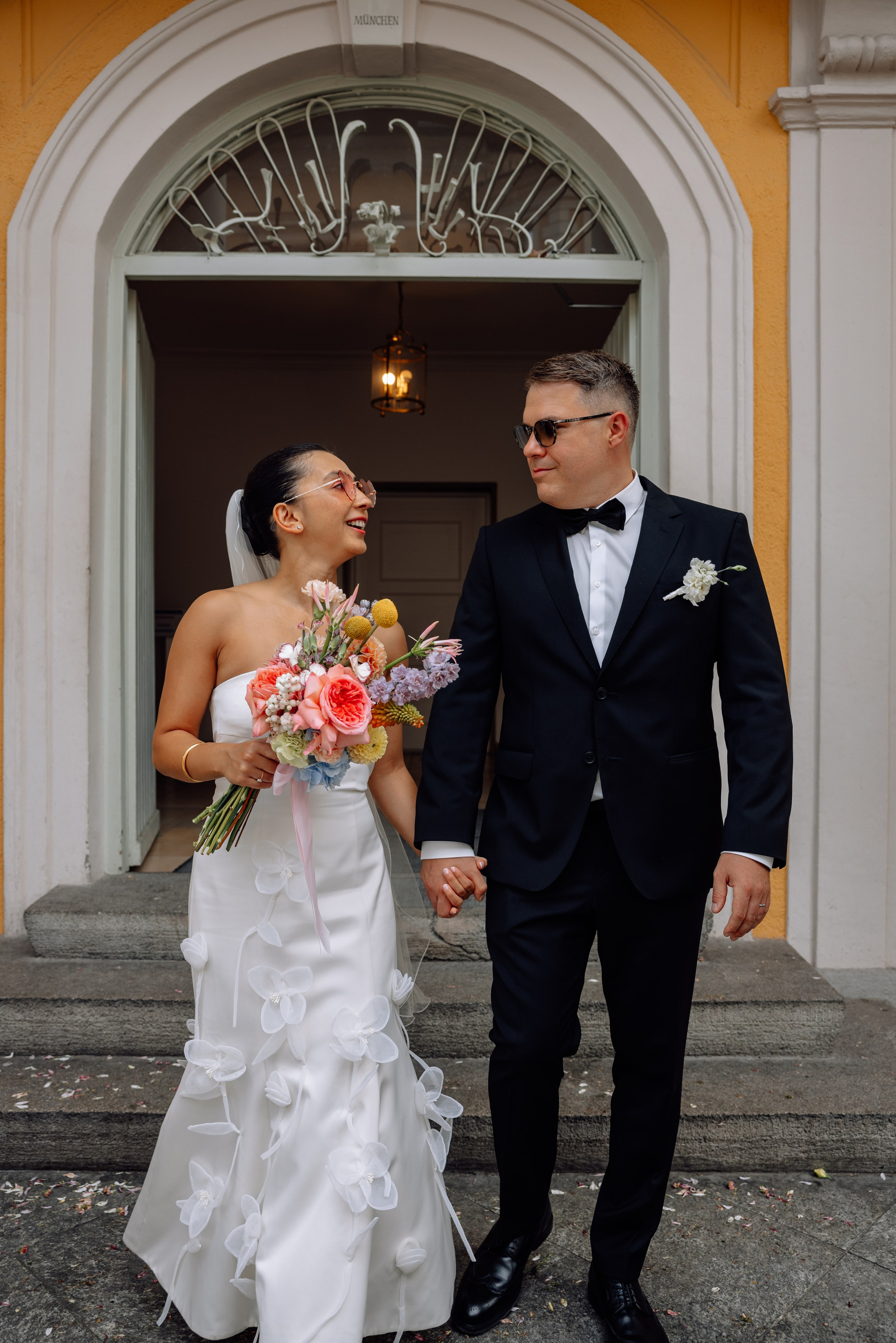 Hochzeit im Standesamt Mandlstraße München | Mauke Fotografie