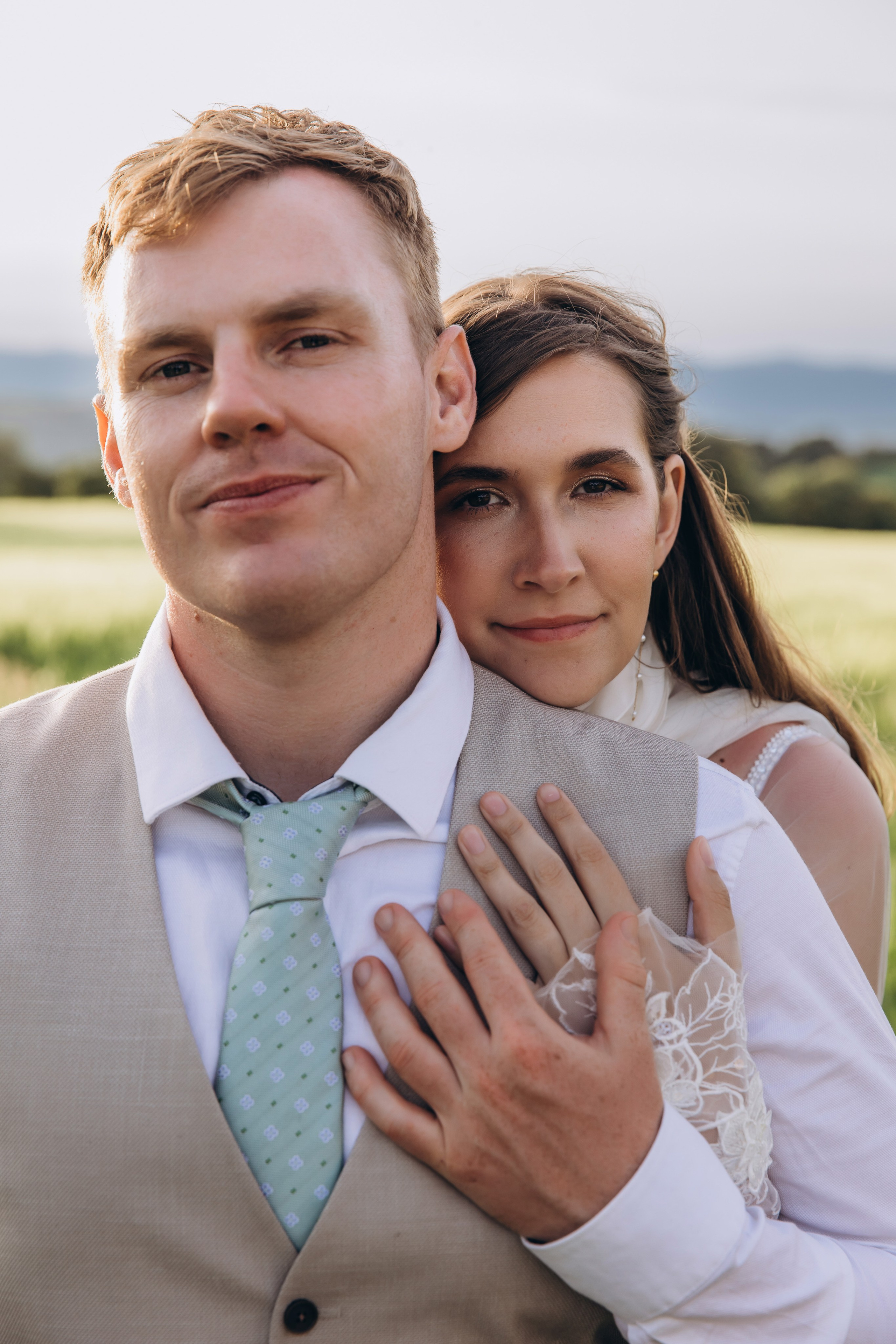Wedding photo in Valencia seaside – romantic European photographer.