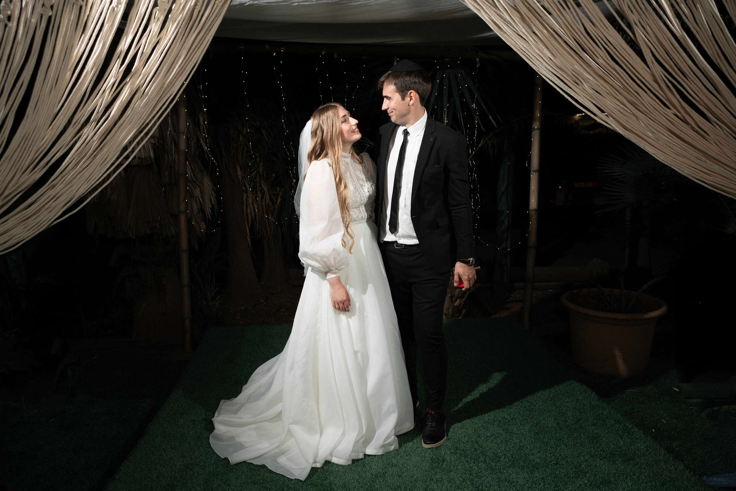 WEDDING IN A COZY PLACE NEAR TEL AVIV. PHOTOGRAPHER IN ISRAEL