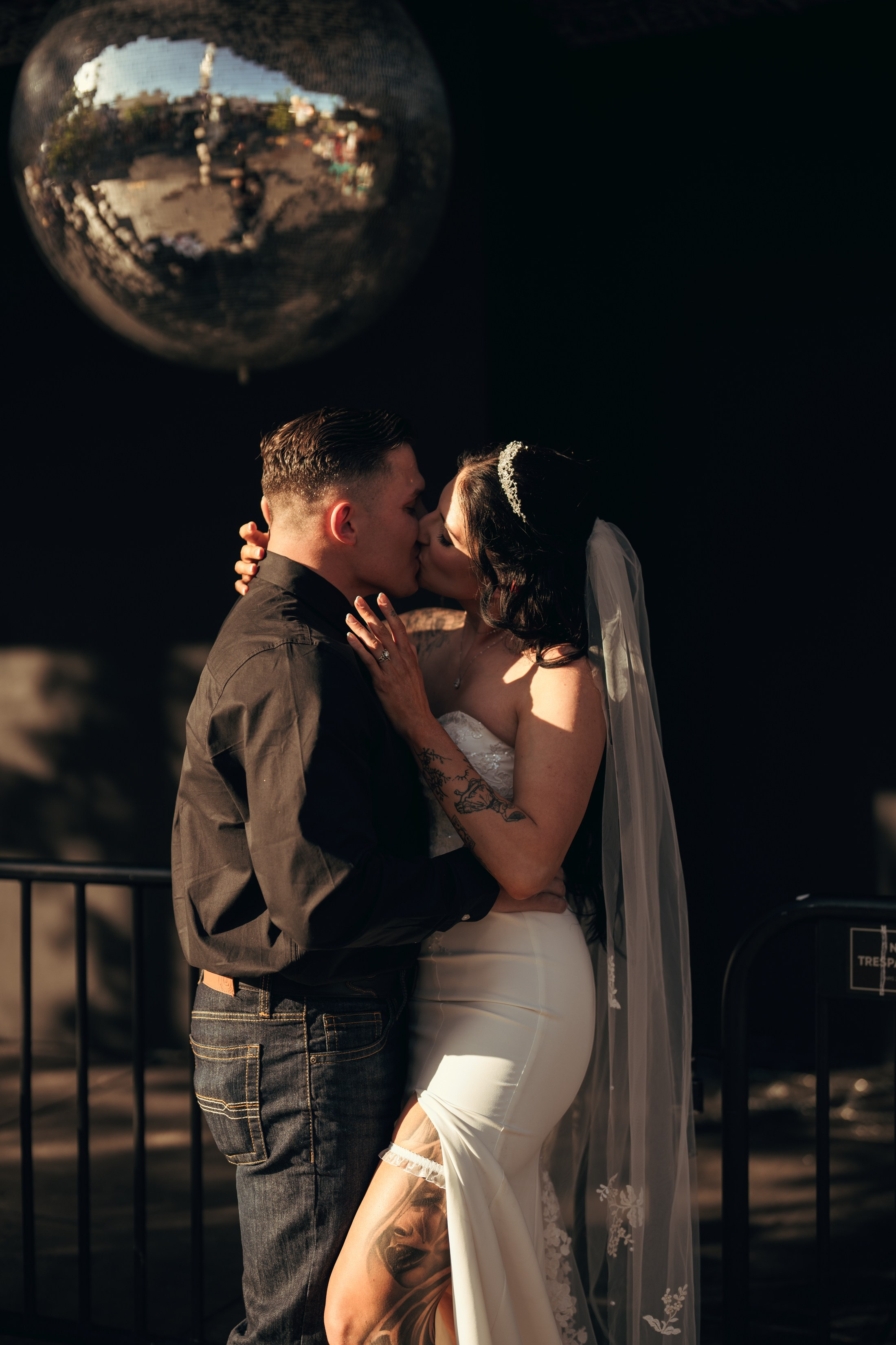 Krystina&Raymond. Wedding & elopement photographer Viktoriya Kravtsov. Las Vegas