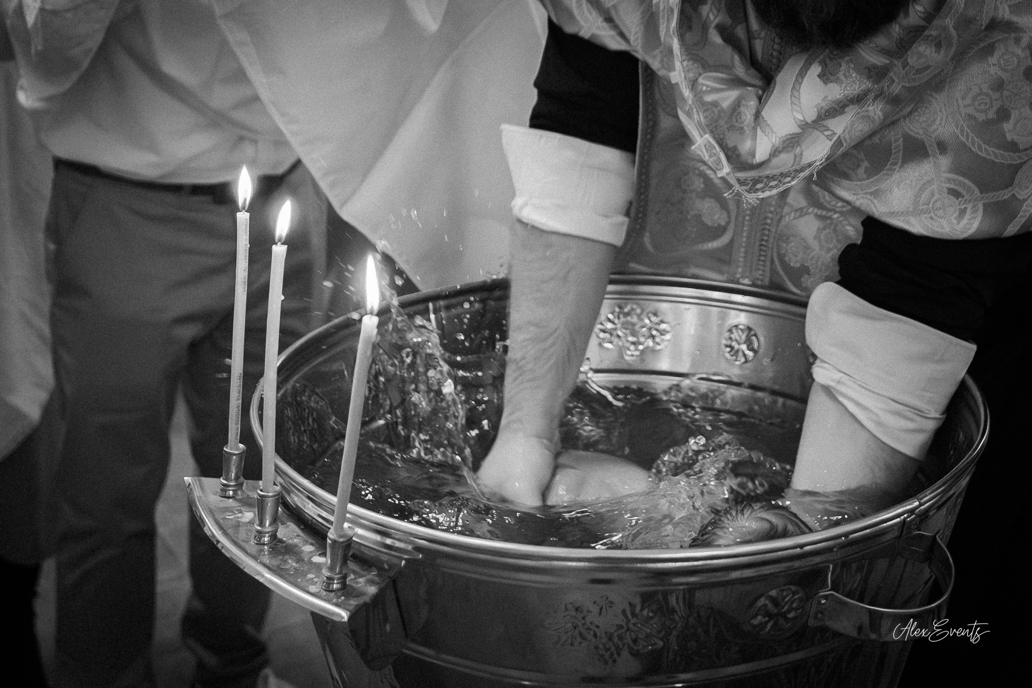 Botez romanesc autentic fotografiat la biserica romaneasca din Nykøbing Mors| Alex Events. AlexEvents Fotograf / Videograf de evenimente Danemarca DK Horsens, Arhus, Odense, Vejle.Nunta, botez, foto-studio