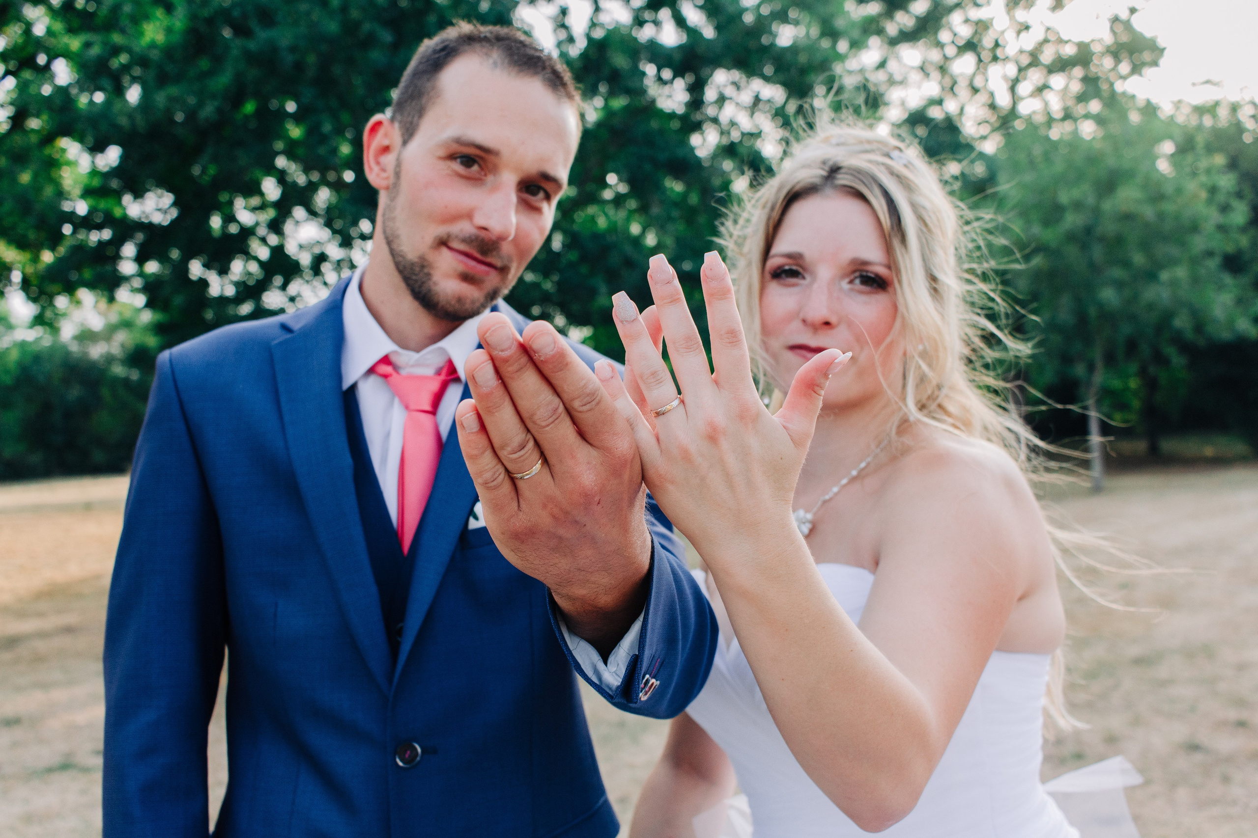 Julie & Denis | Mariage style Scania. Photo studio “Partage ton bonheur” — Family photographer near Châtellerault, Poitiers, and Tours