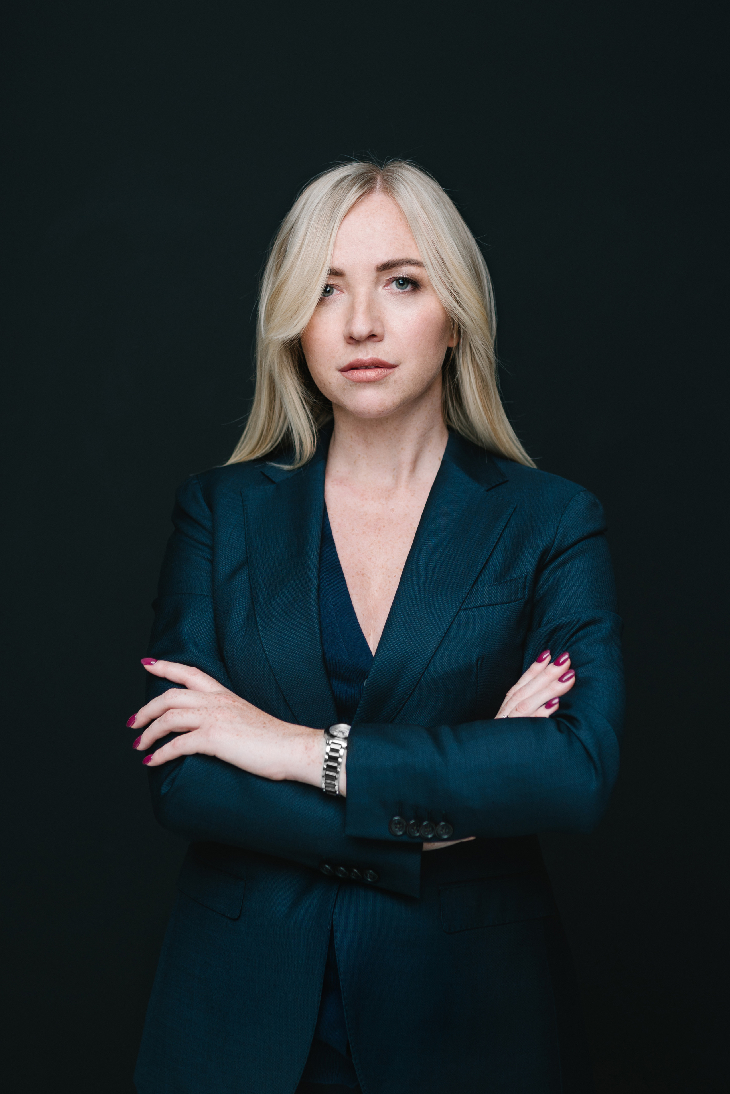 Portrait female studio | Anastasiia Nelen photographer