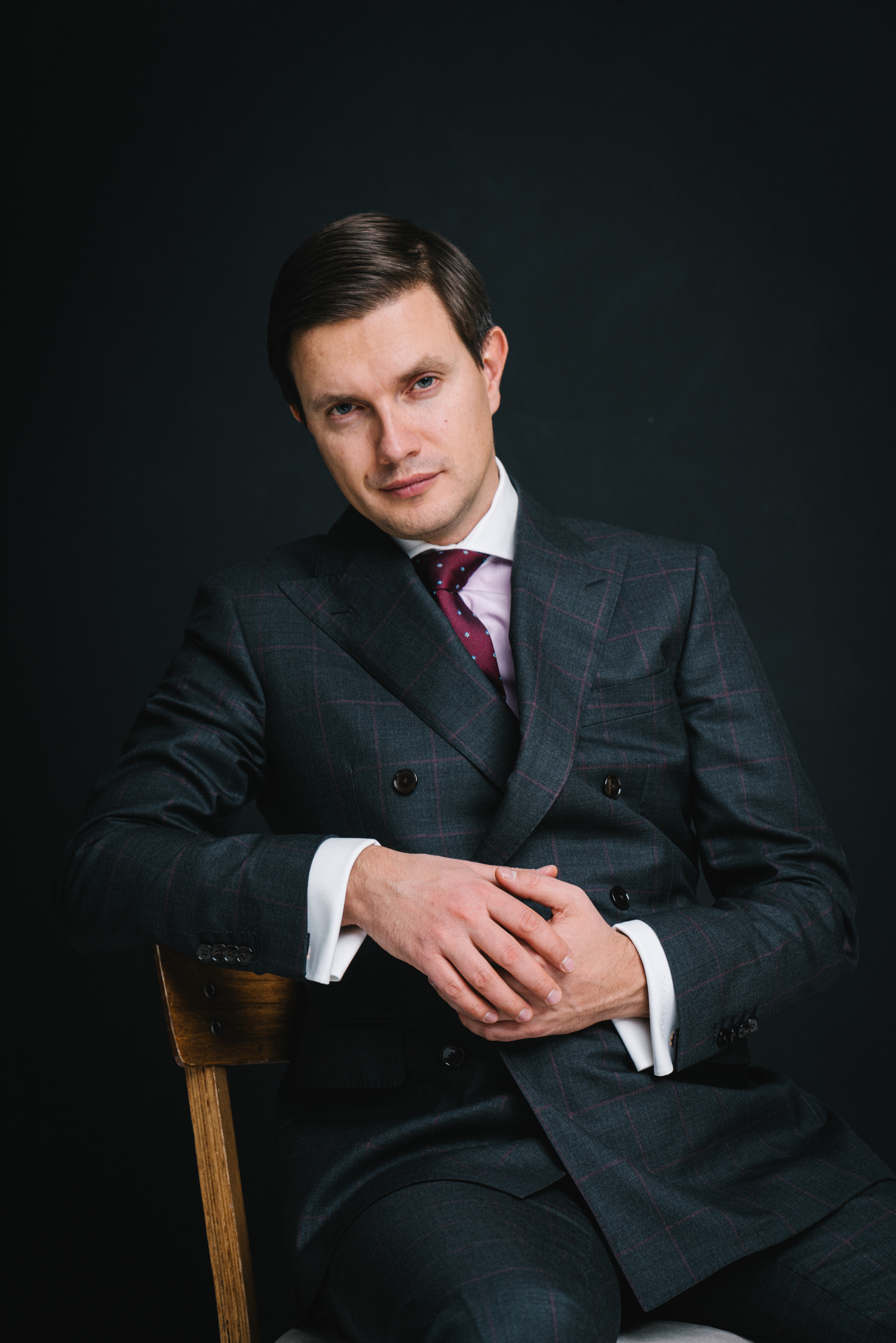 Portrait male studio | Anastasiia Nelen photographer