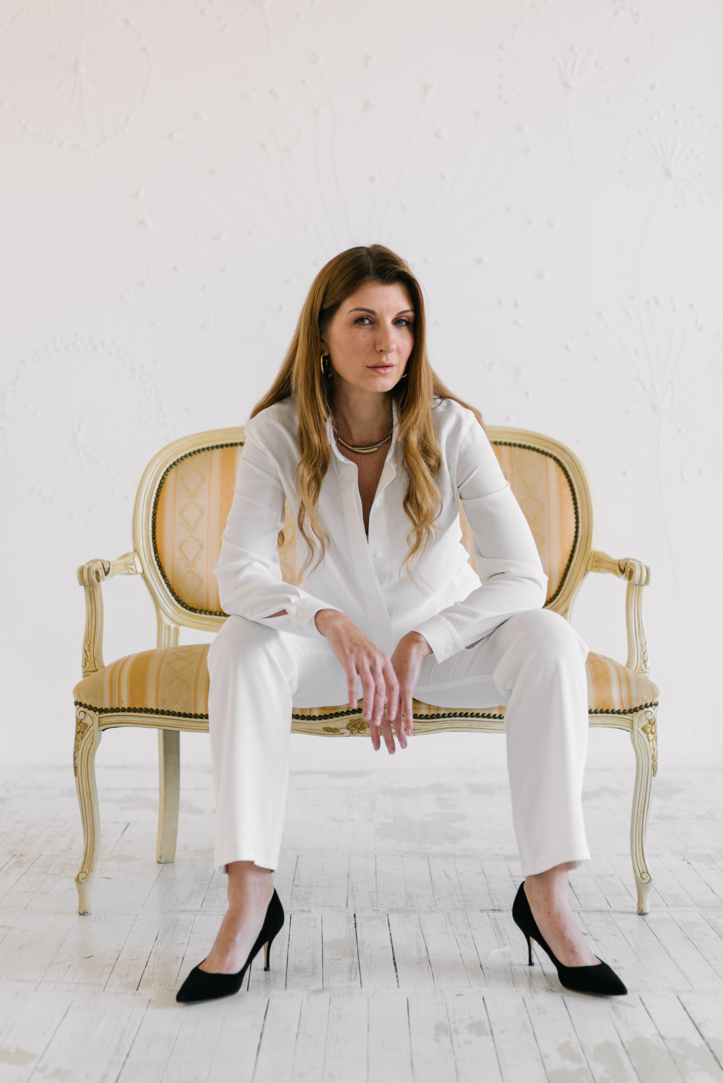 Portrait female studio | Anastasiia Nelen photographer