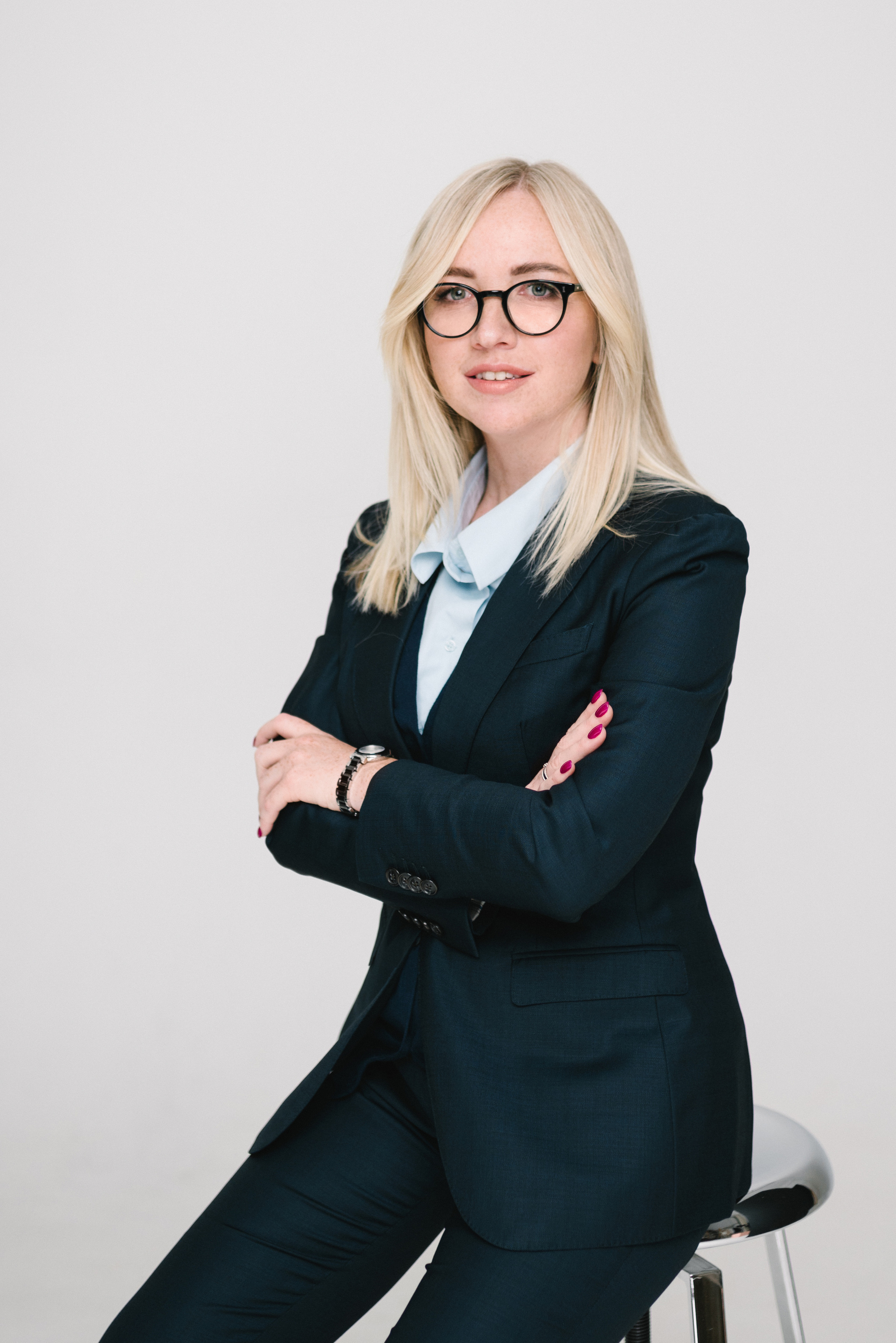 Portrait female studio | Anastasiia Nelen photographer