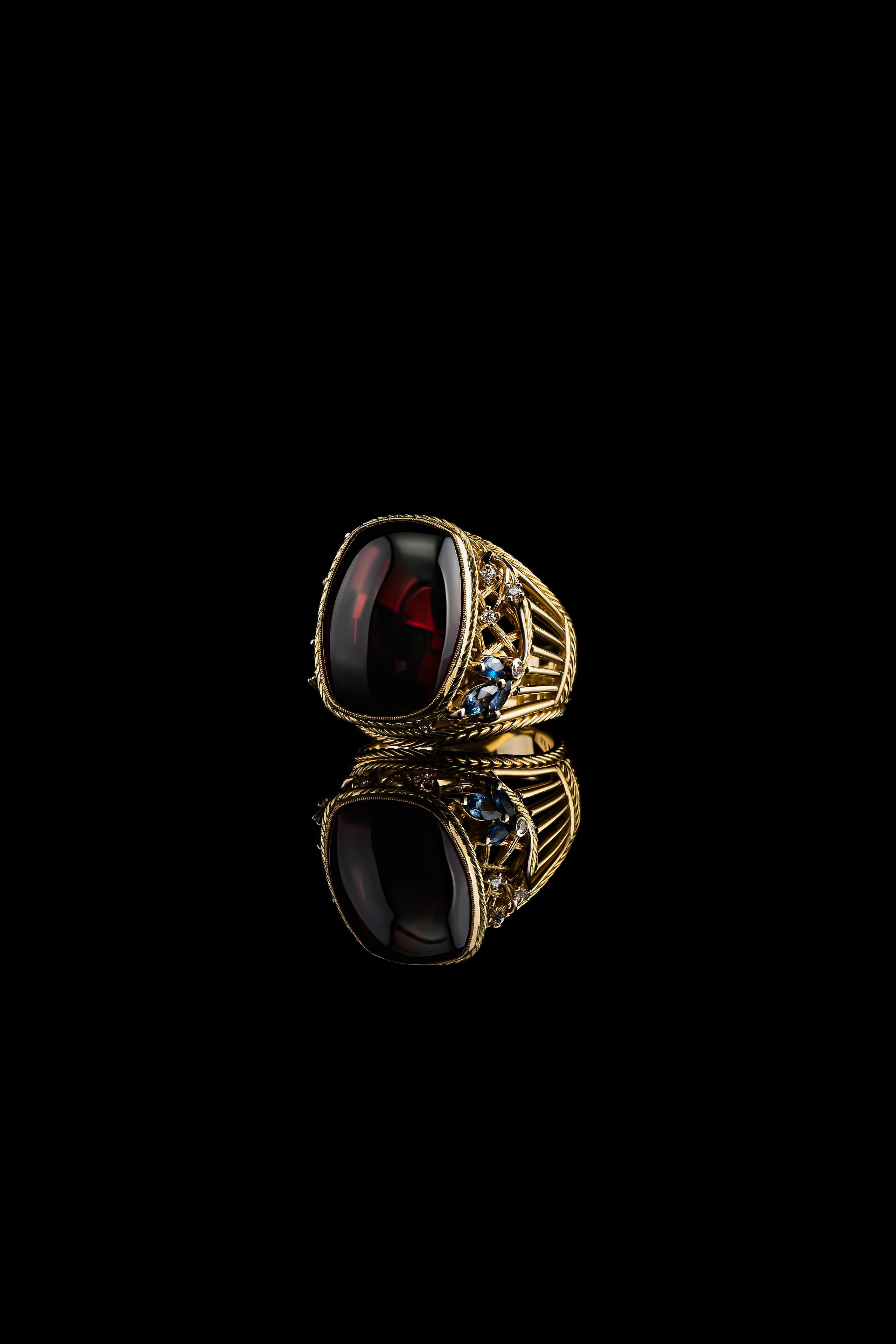 JEWELRY. Sura Group | Social media content and video production for businesses and brands in Los Angeles | Sura Content & SurkovFilm