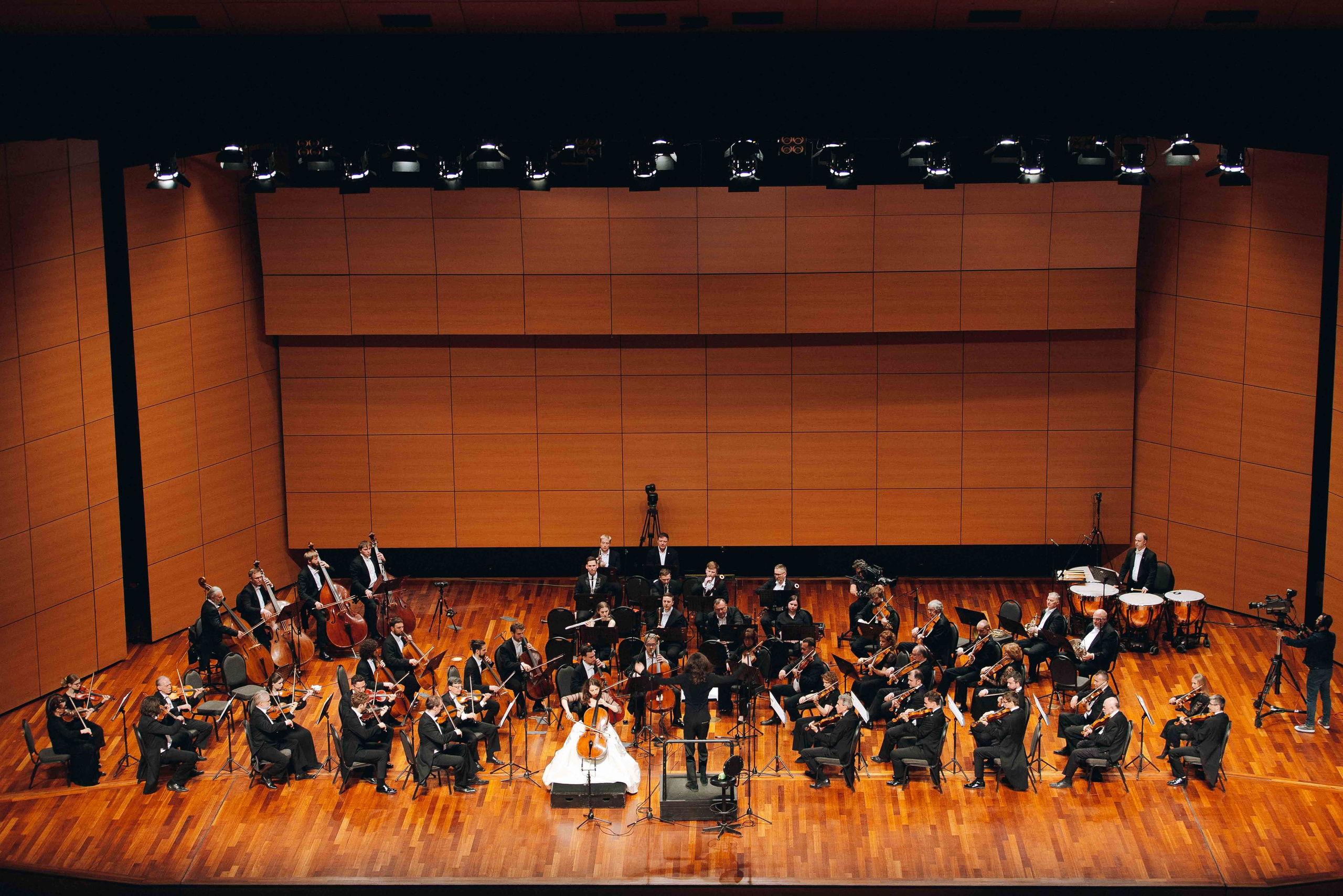The Tchaikovsky Academic Grand Symphony Orchestra in Istanbul. Wedding&Event photographer Ismail Rzayev in Baku