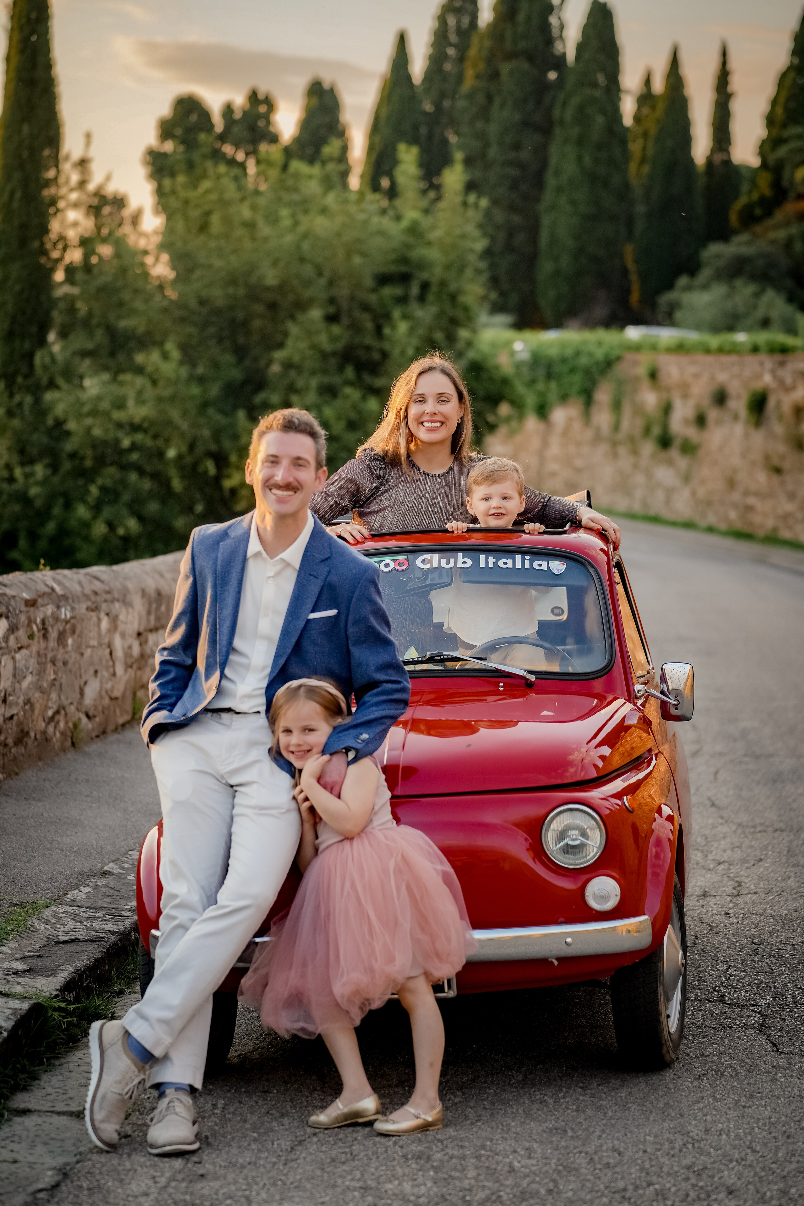 Jessica & Family. Wedding Photographer in Italy