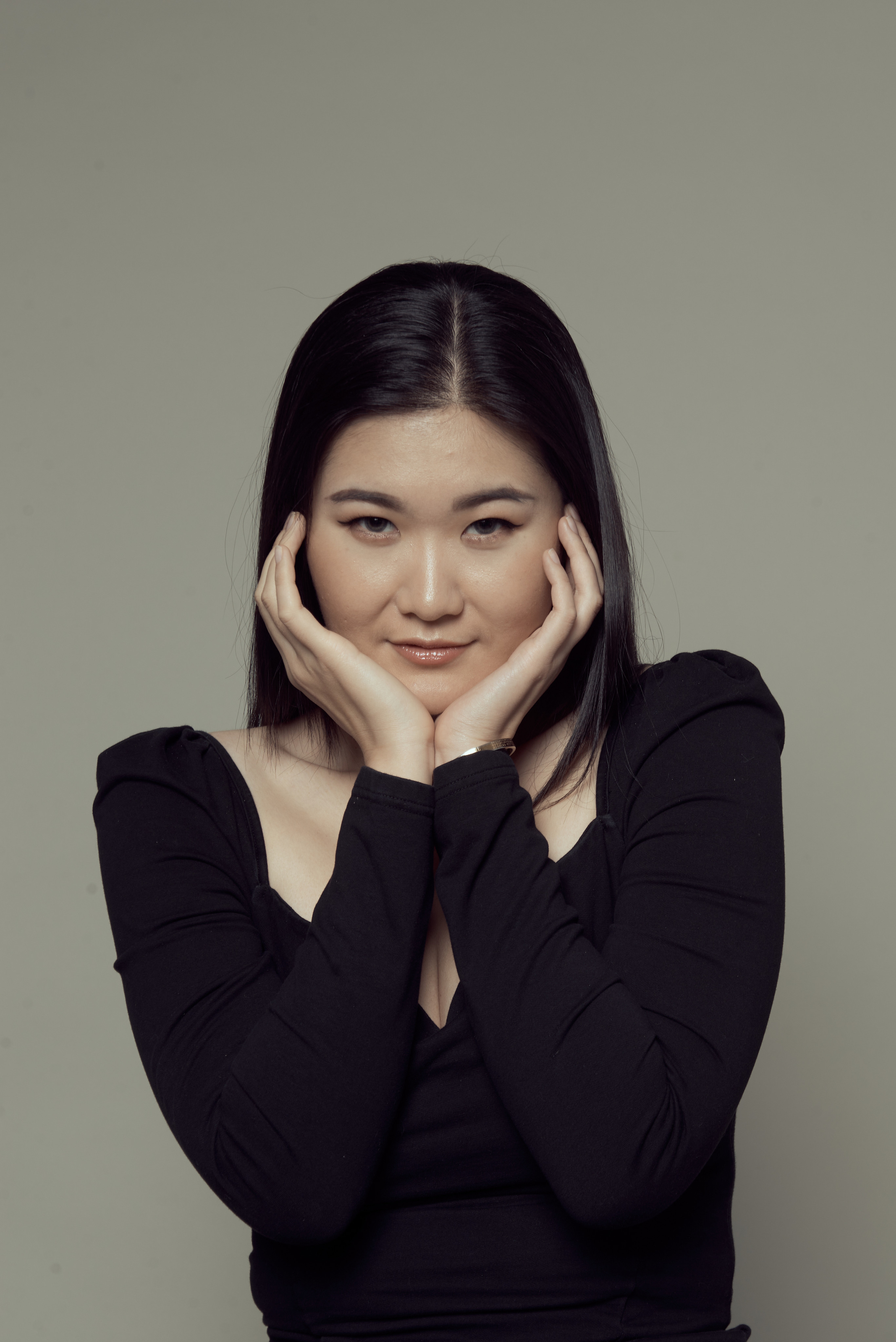 Photoshoot in a Los Angeles photo studio for Melody. Portrait photographer Natalia Isavtseva Los Angeles LA