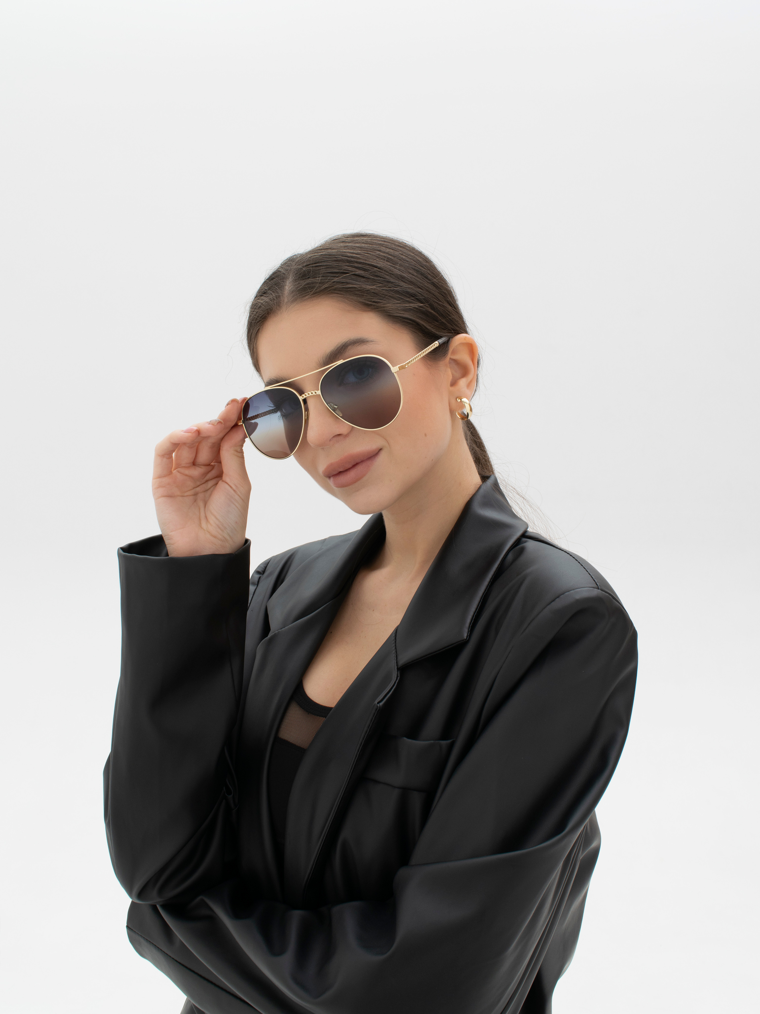 Professional photos for online electronics and tech products