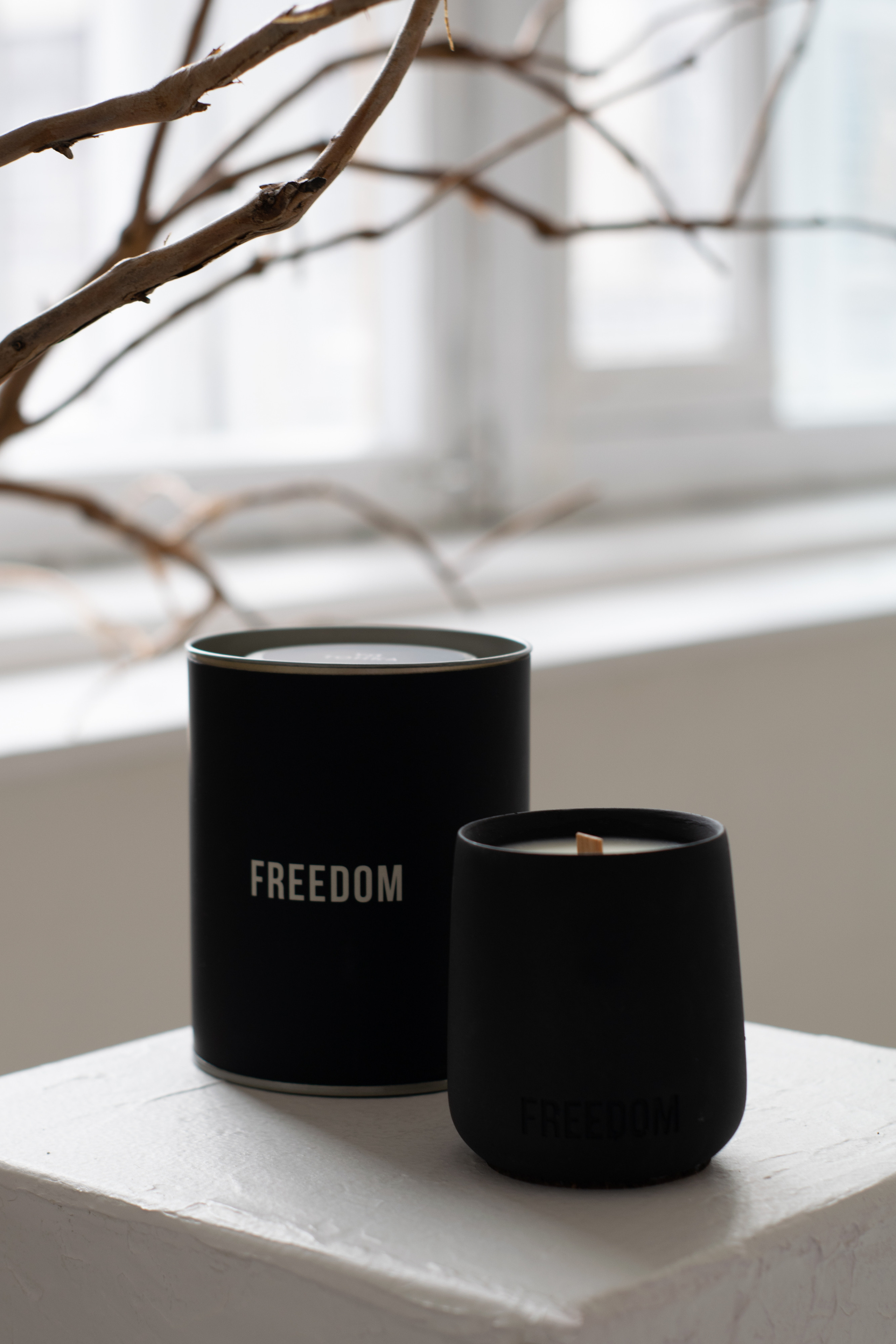 Professional photos for online electronics and tech products