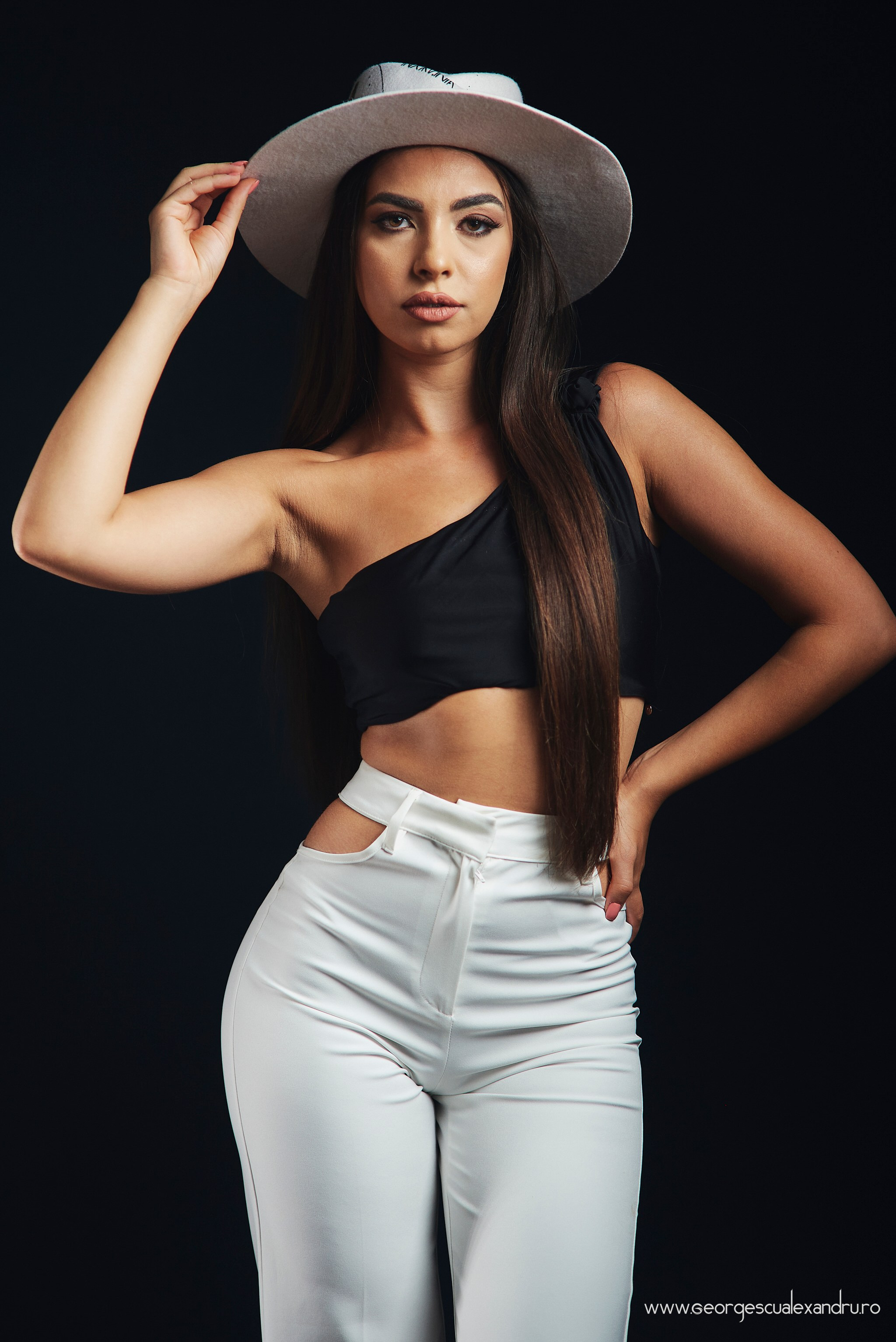 Portret. Georgescu Alexandru Fotograf