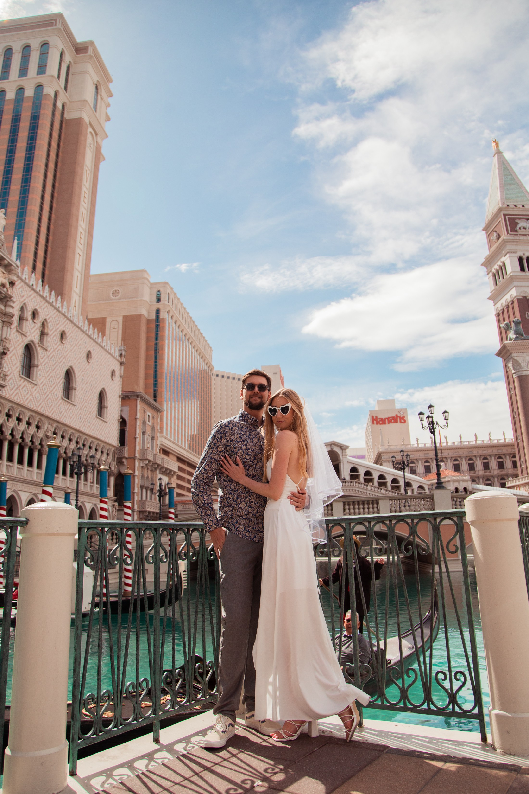 N&Y. Wedding & elopement photographer Viktoriya Kravtsov. Las Vegas