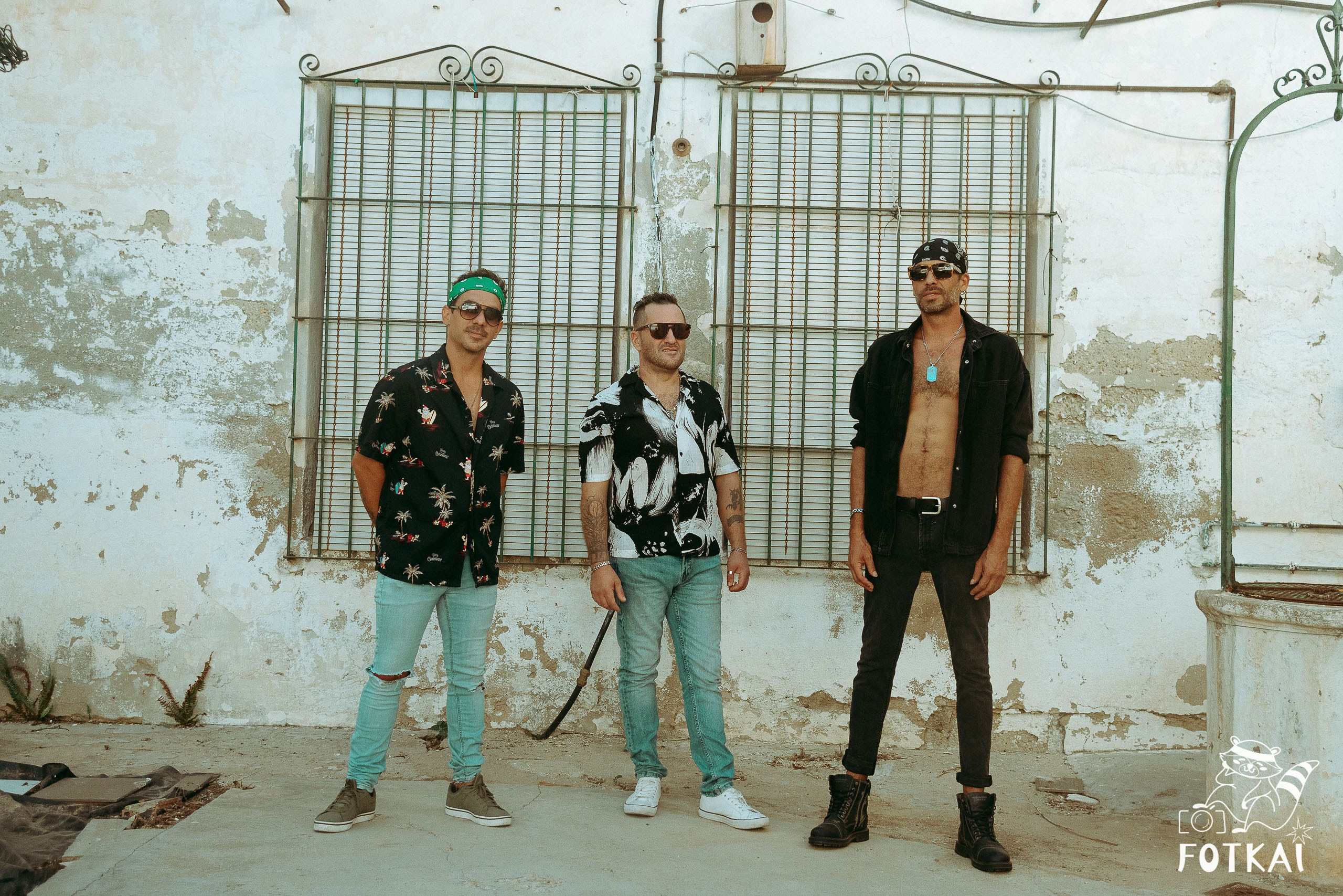 Stones of the Coast en Café Aljibe Rojales: Reportaje fotográfico 30.08.25 | FOTKAI