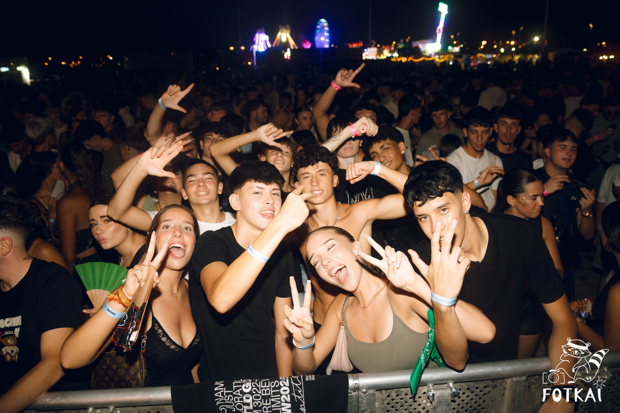 JC Reyes at Brilla Torrevieja Festival — Live Concert Photos in Torrevieja, Spain, 2026 | FOTKAI