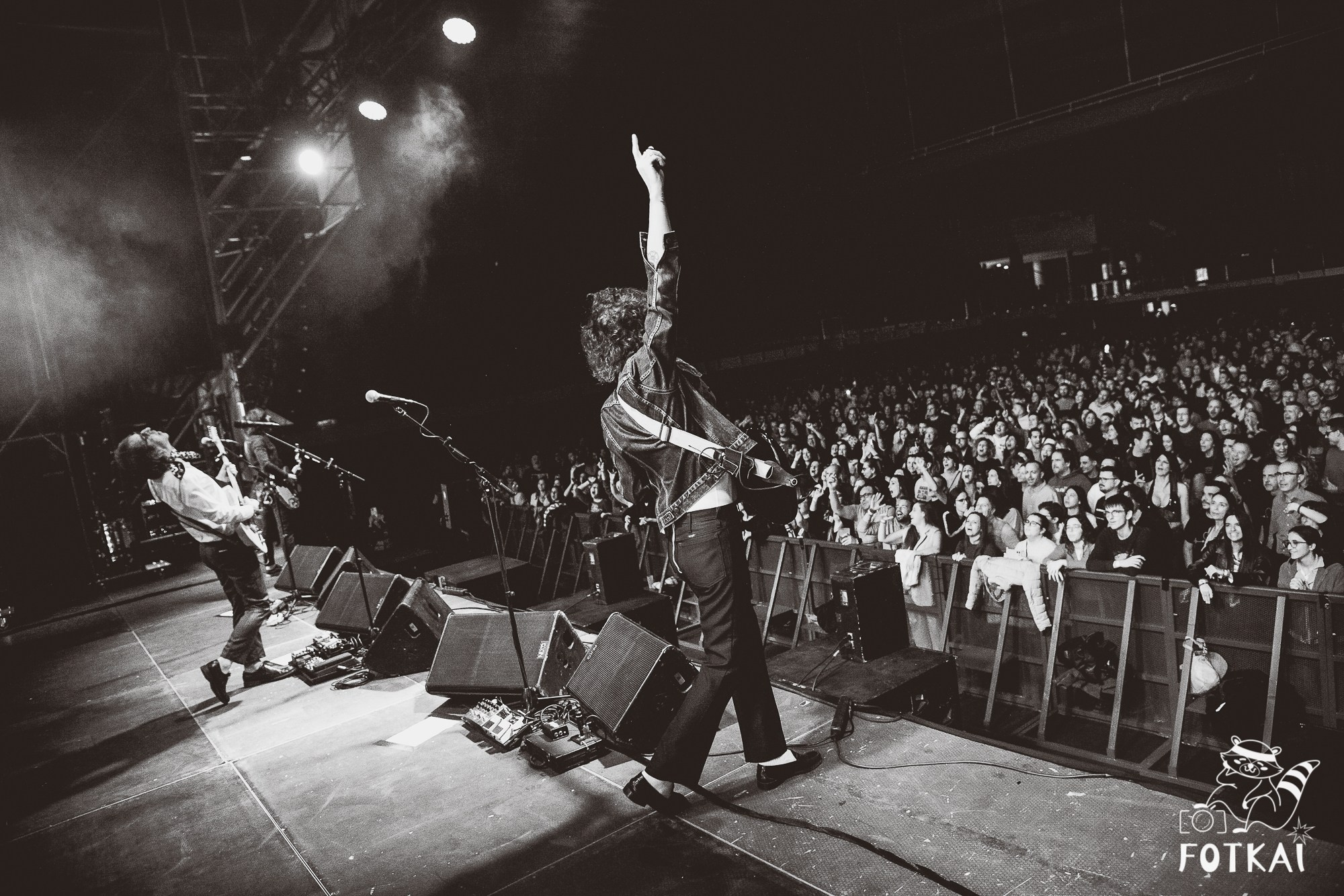 Sidonie en Torrevieja 2025 – Fotos del concierto y reportaje completo | FOTKAI