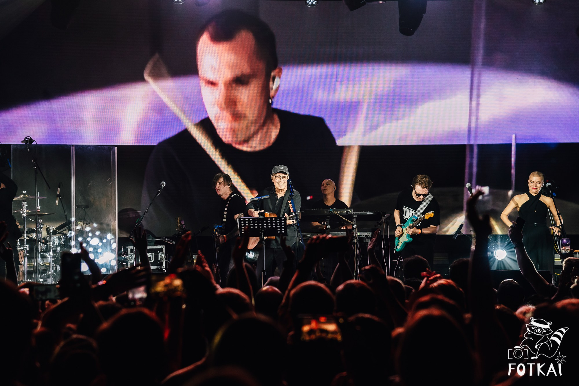 DDT — Fotos del concierto en Auditorio Roig Arena, Valencia, 2026 | FOTKAI