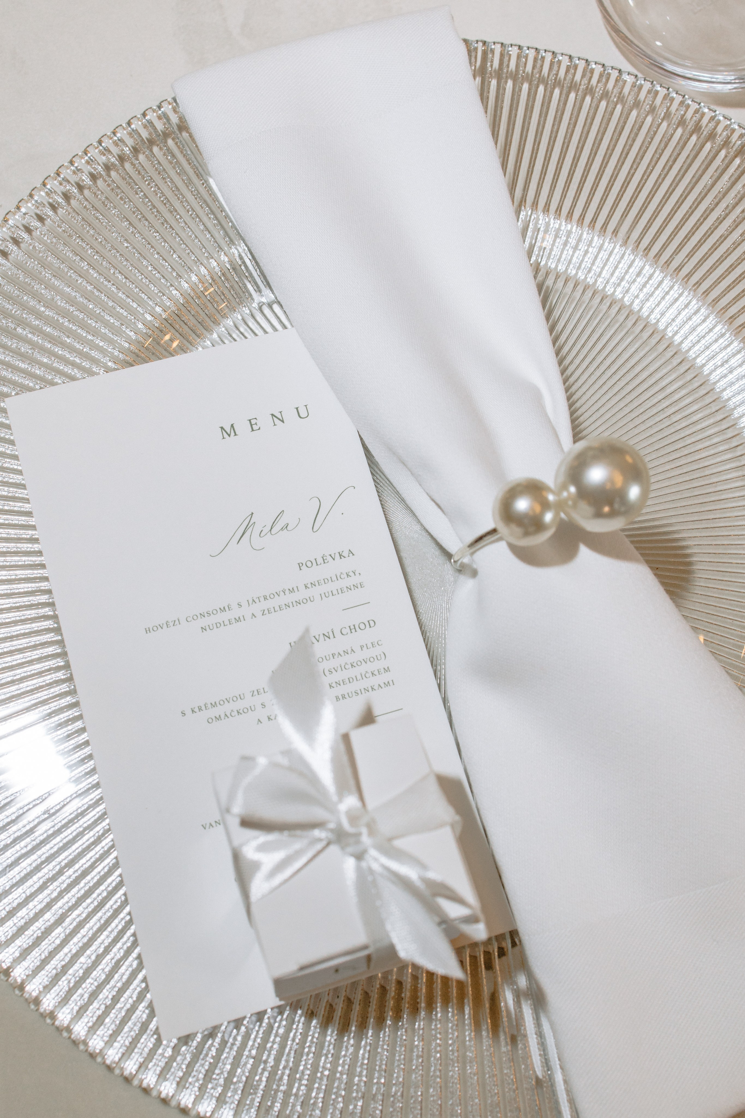 Wedding moments at Na Kmine