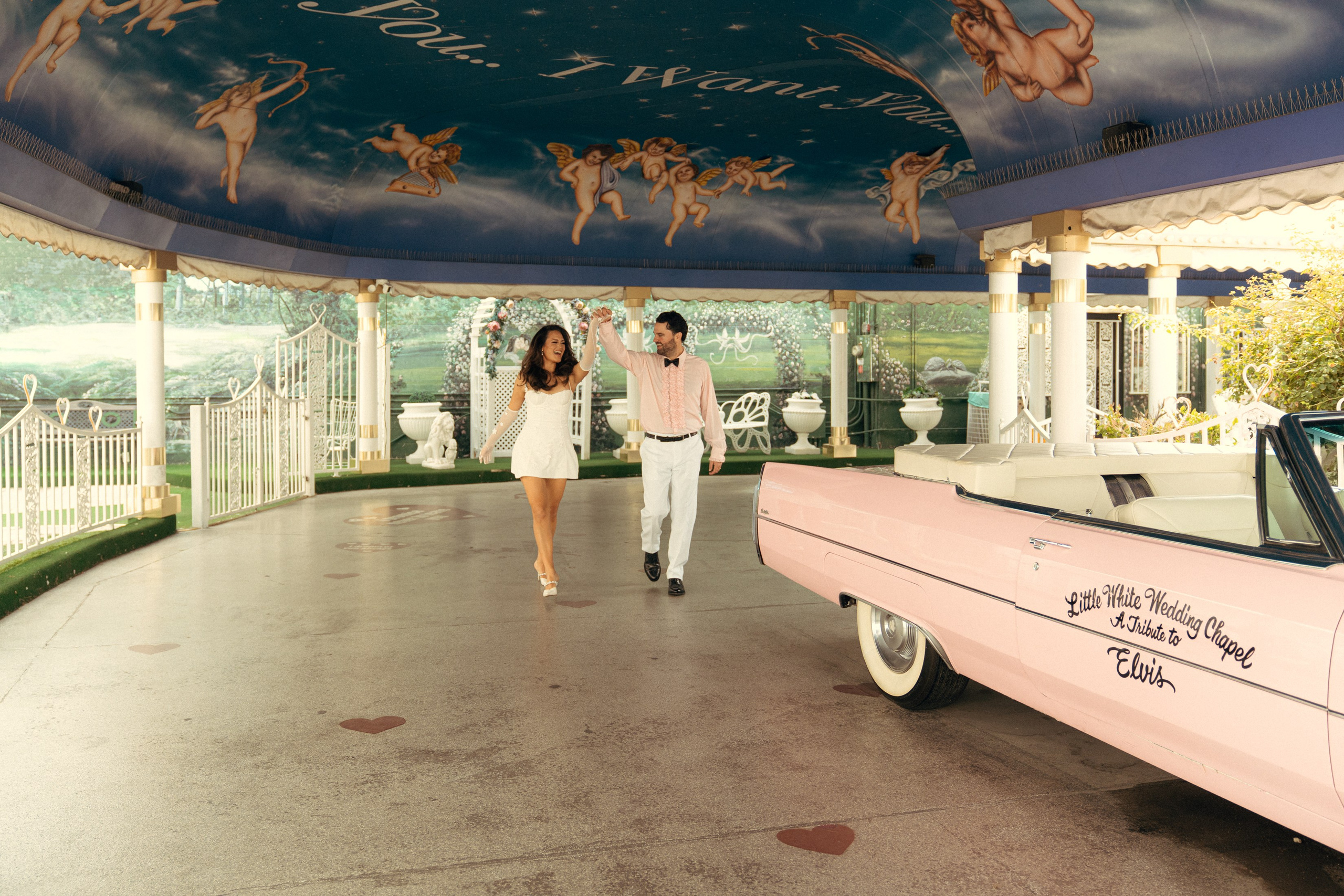 Arlene&Jordan. Wedding & elopement photographer Viktoriya Kravtsov. Las Vegas