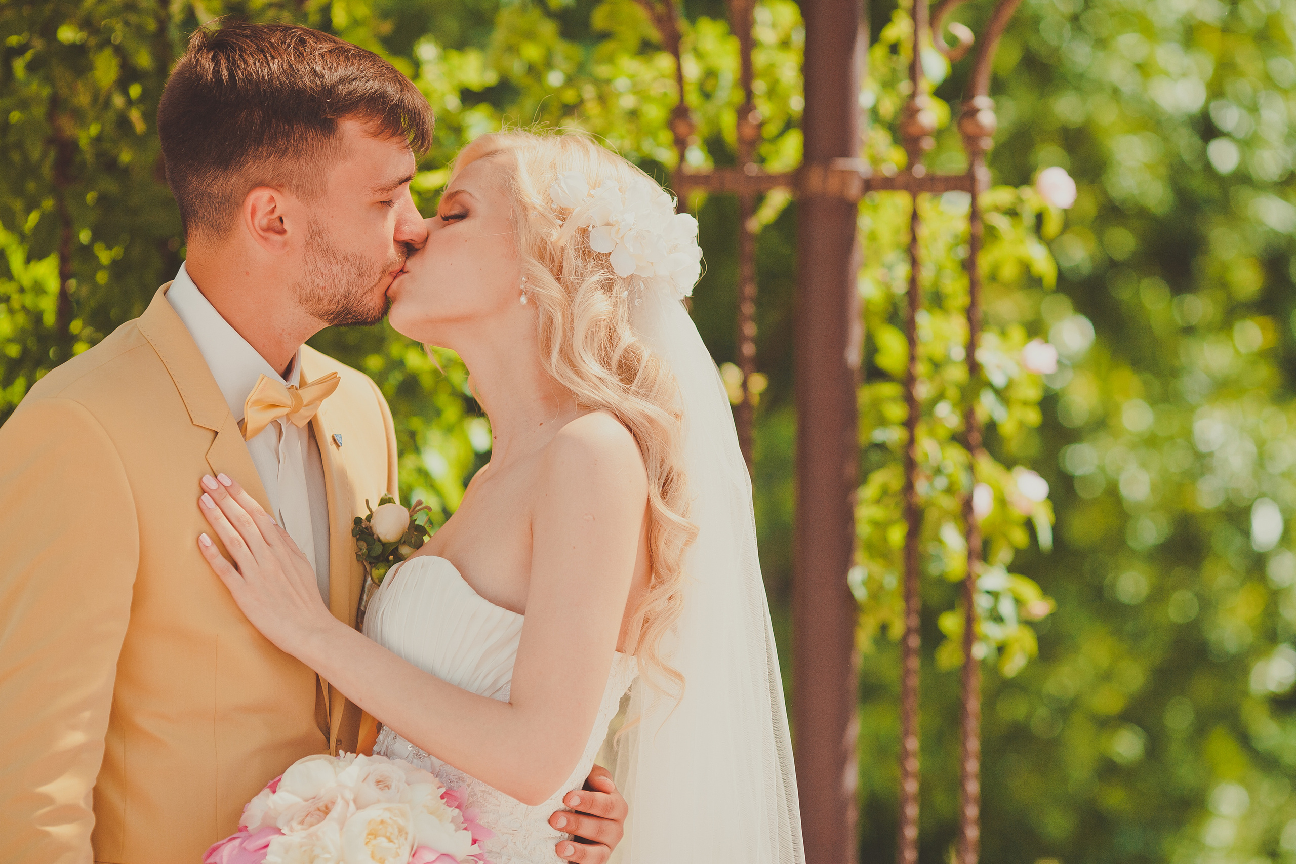 Wedding day in Smolensk. Destination photographer in Cairo Egypt Anastasia Ilina