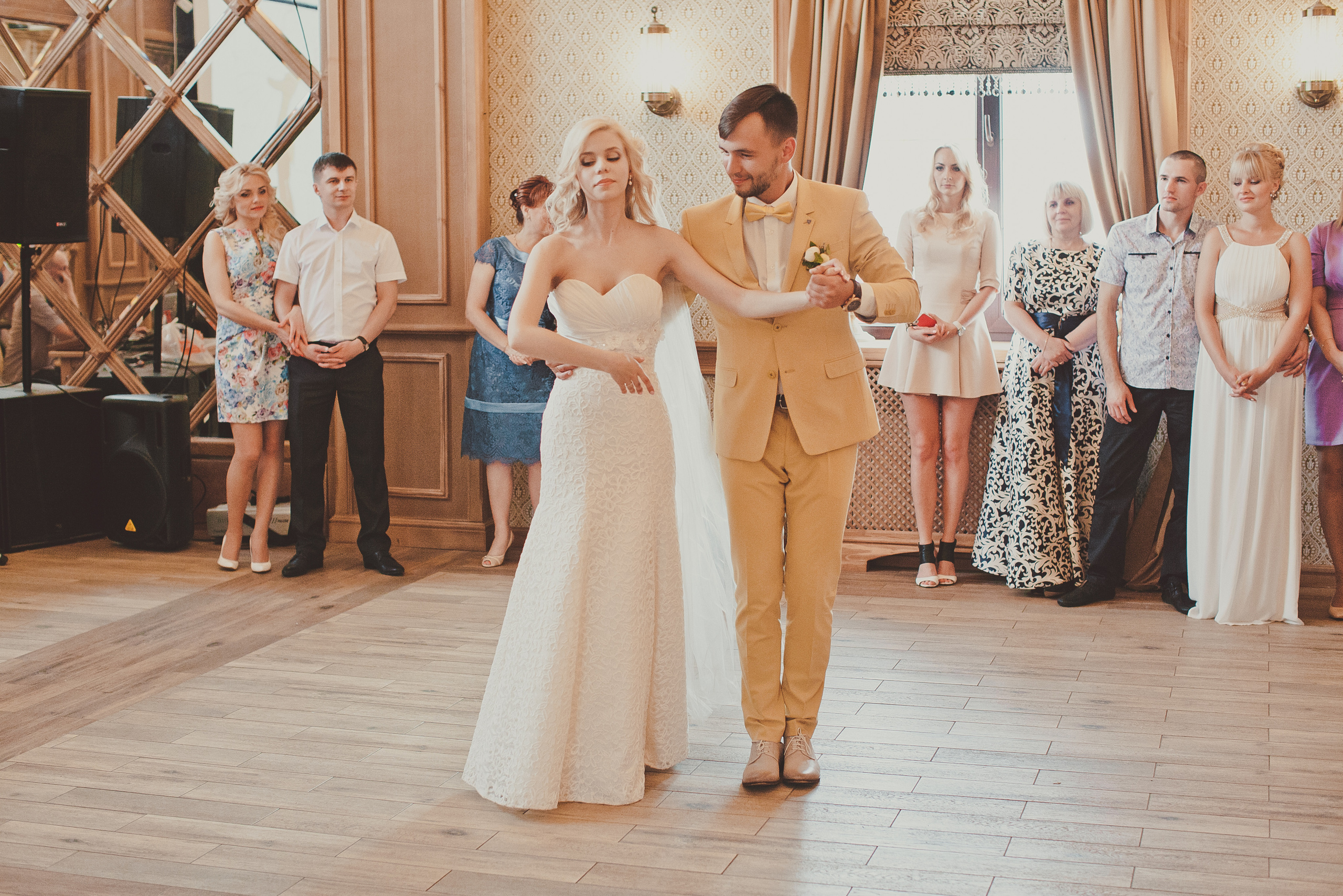 Wedding day in Smolensk. Destination photographer in Cairo Egypt Anastasia Ilina