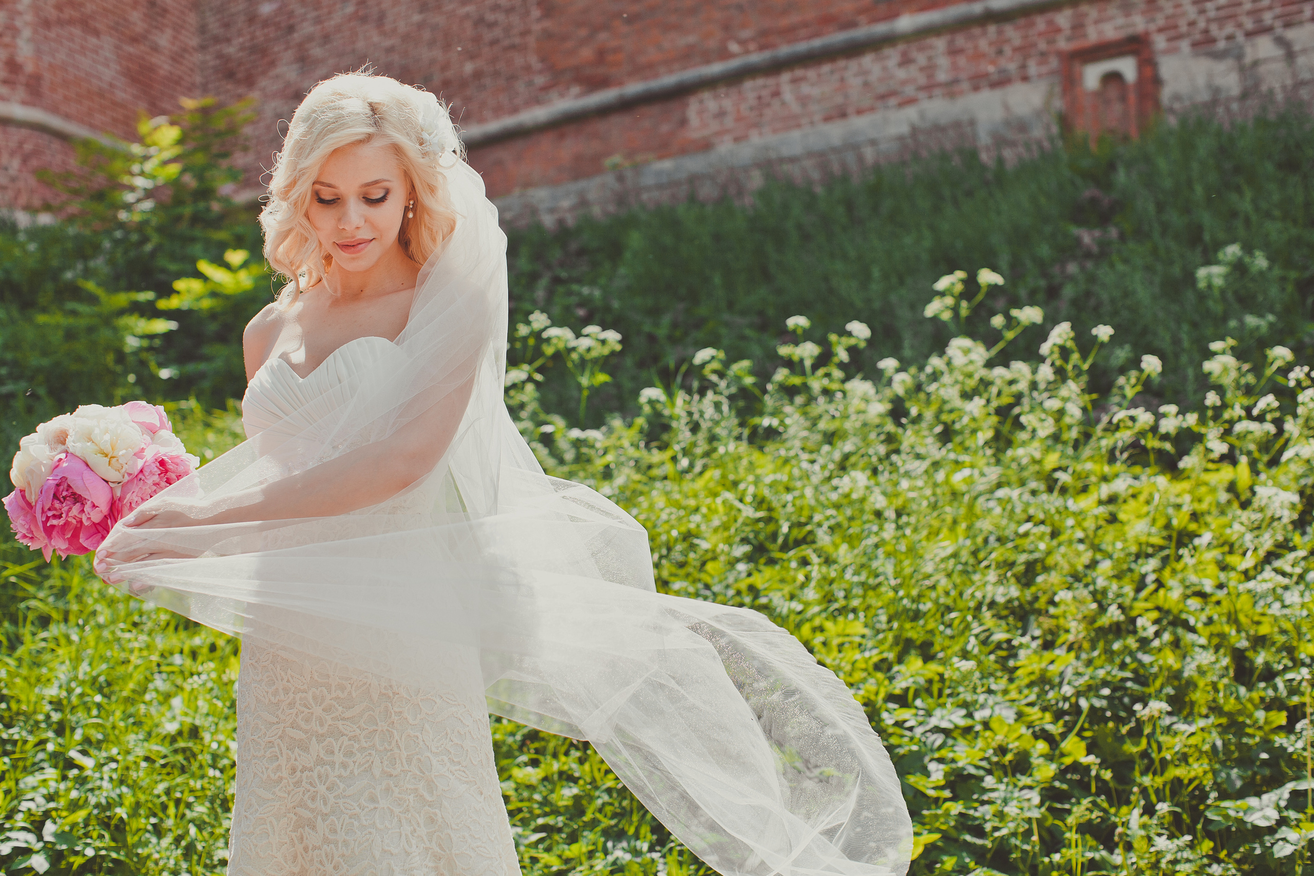 Wedding day in Smolensk. Destination photographer in Cairo Egypt Anastasia Ilina